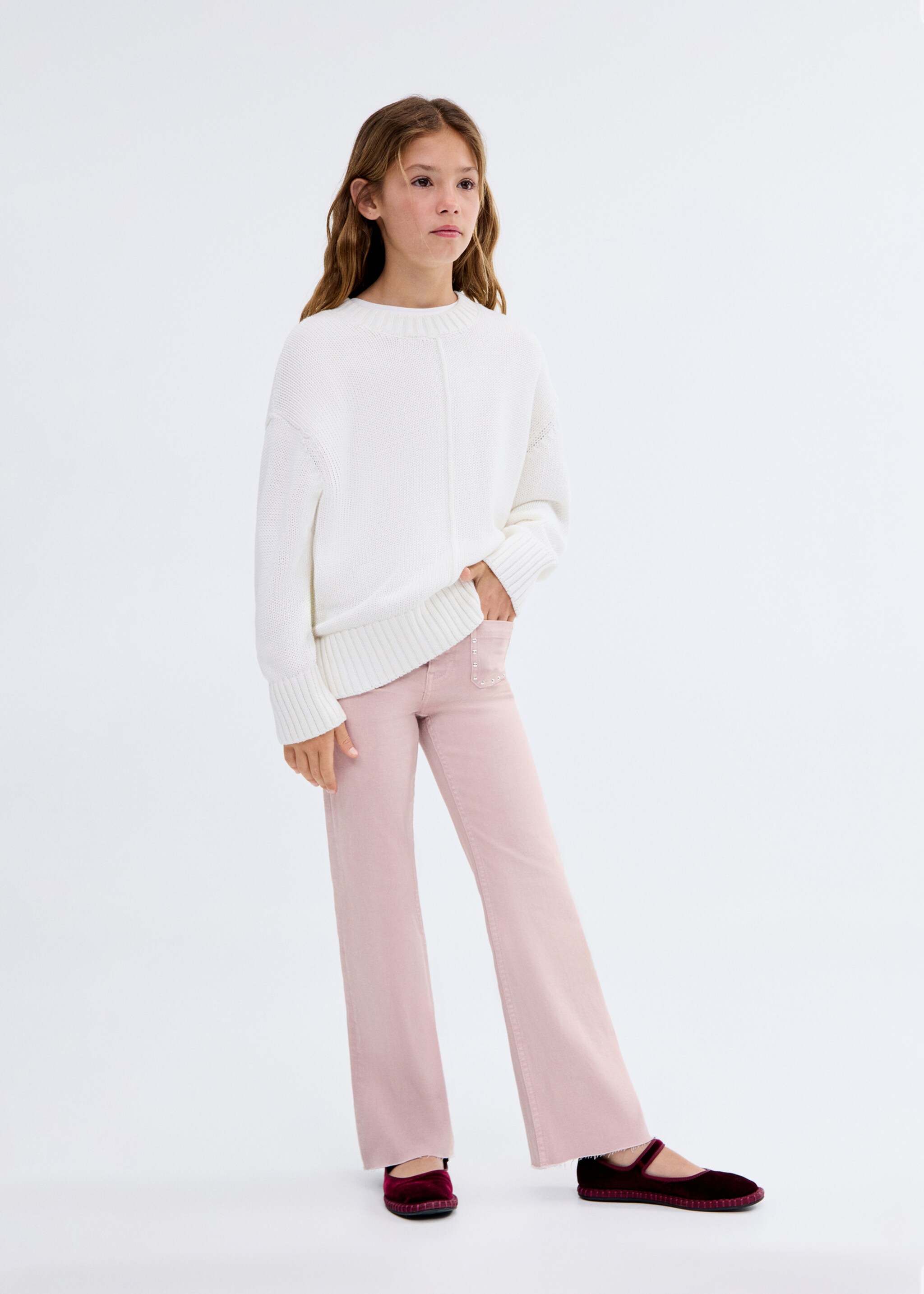 Jeans flare tachuelas - Plano general