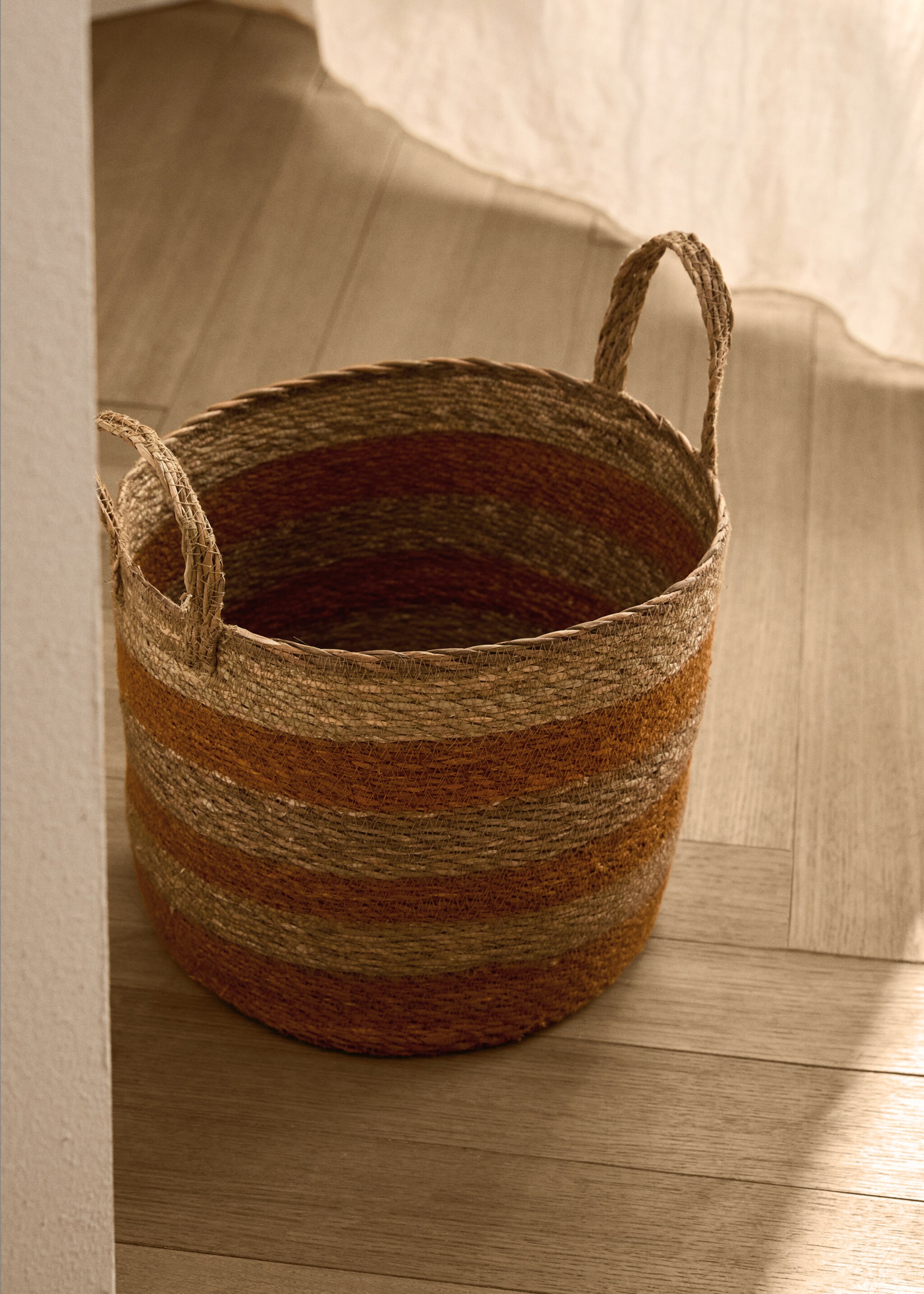 Seagrass basket with stripes - General plane, Orange. Ref: 17001539-00.