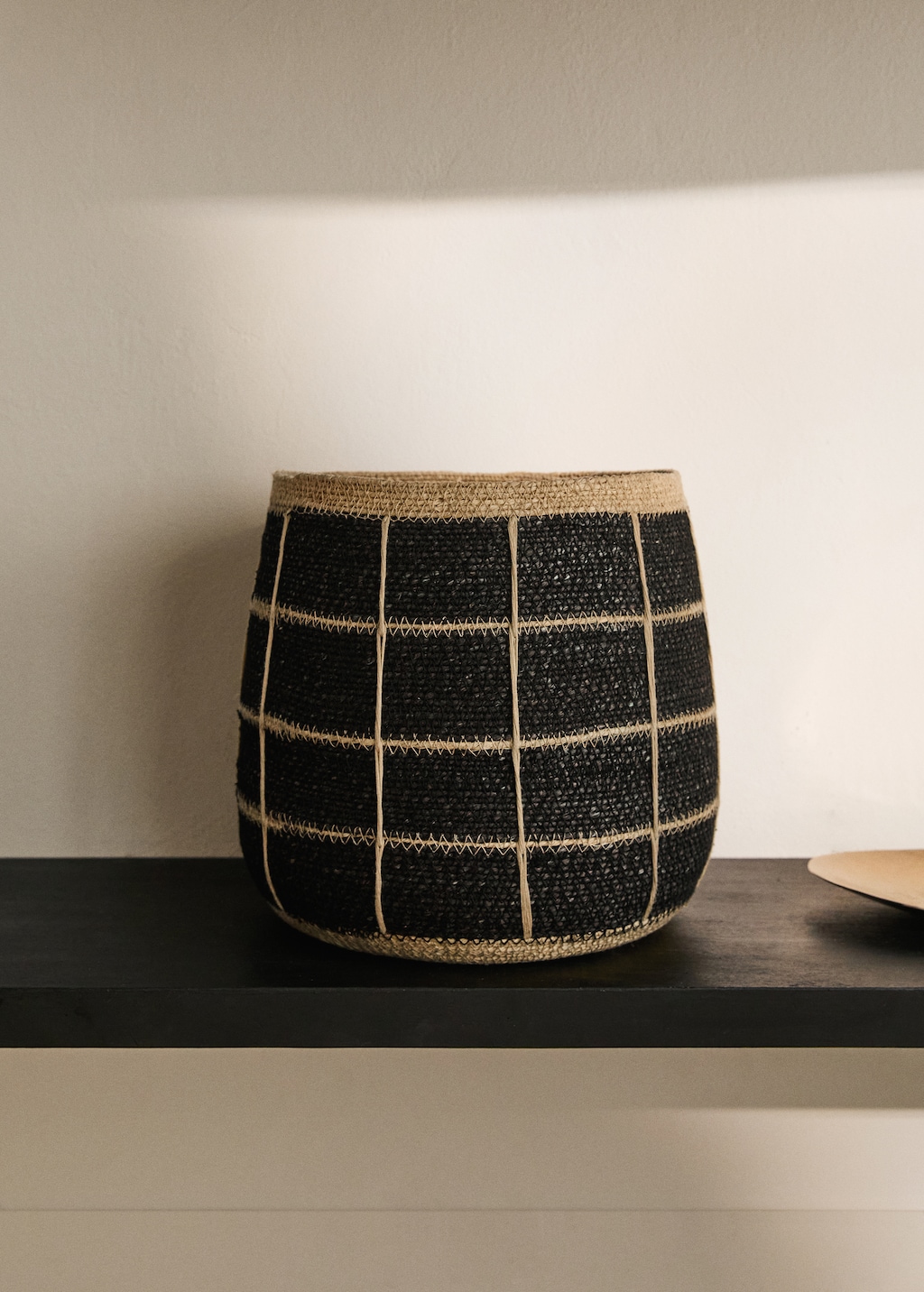 Medium check seagrass basket