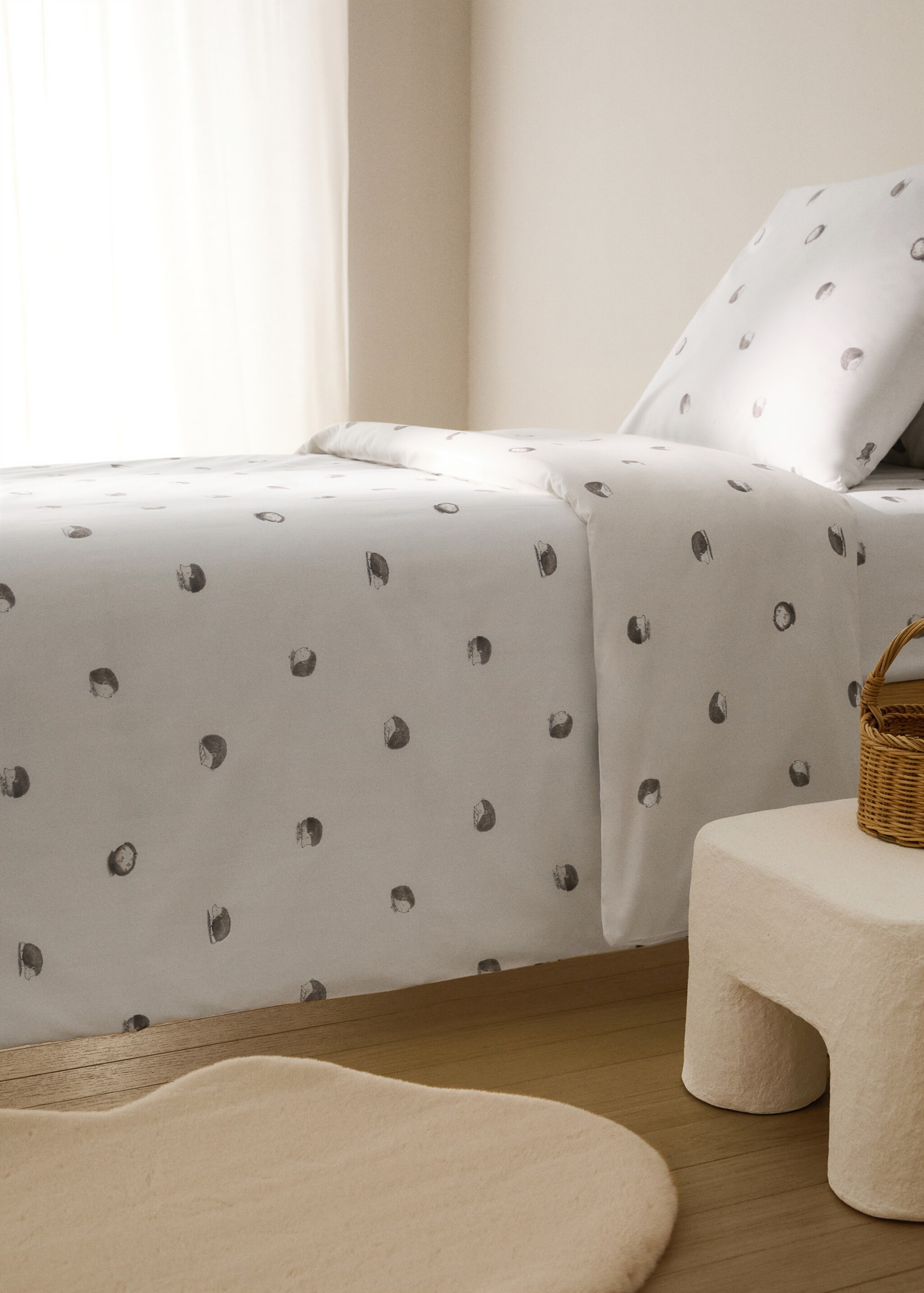 Children's cotton duvet cover with hedgehog print for a 90 cm bed - General plane, White. Ref: 17001616-00.