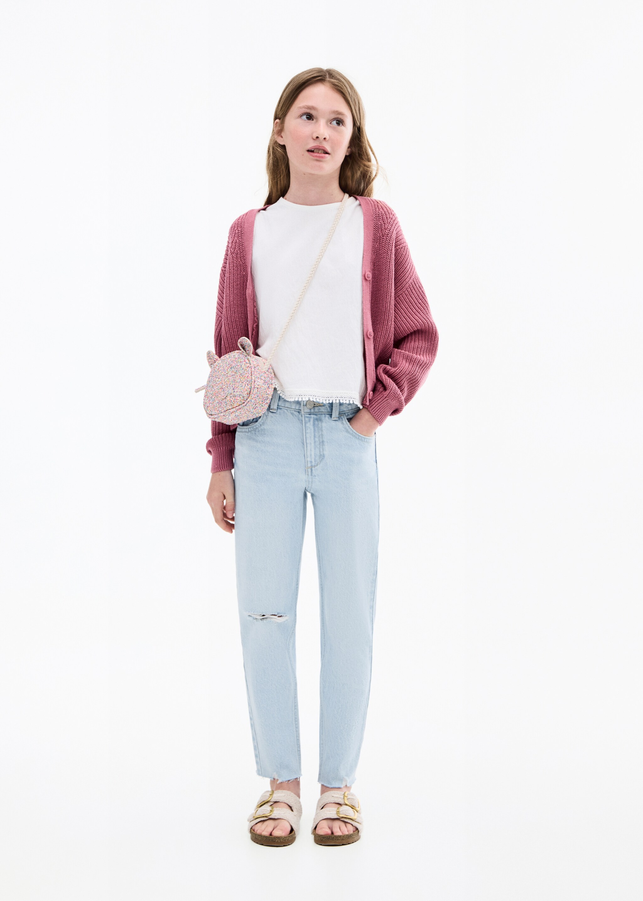 Jeans mom fit rotos decorativos - Plano general
