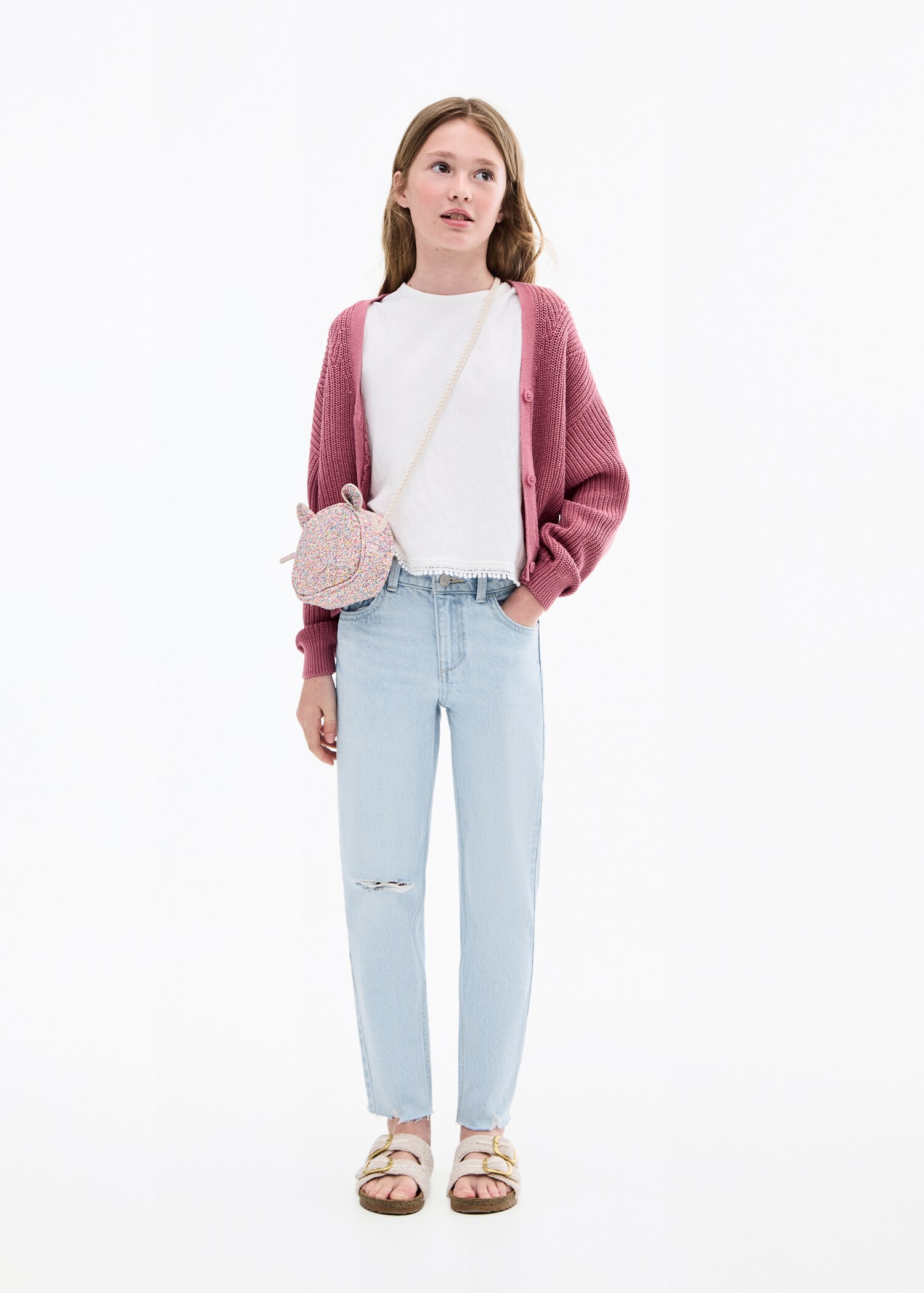 Jeans mom fit rotos decorativos - Plano general