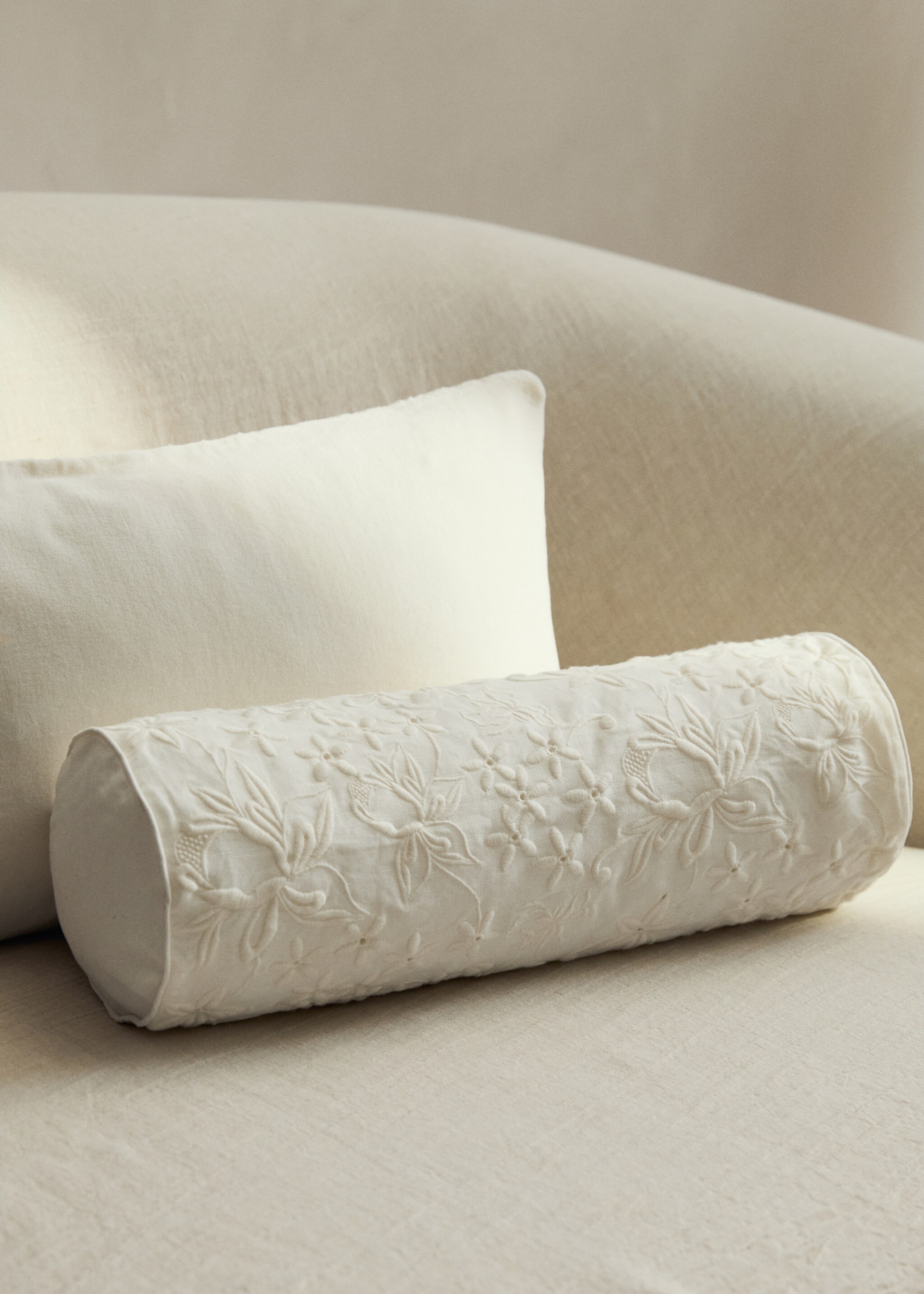 Embroidered linen cotton cushion cover 15x45 cm - General plane, Light/Pastel Brown. Ref: 17003351-00.