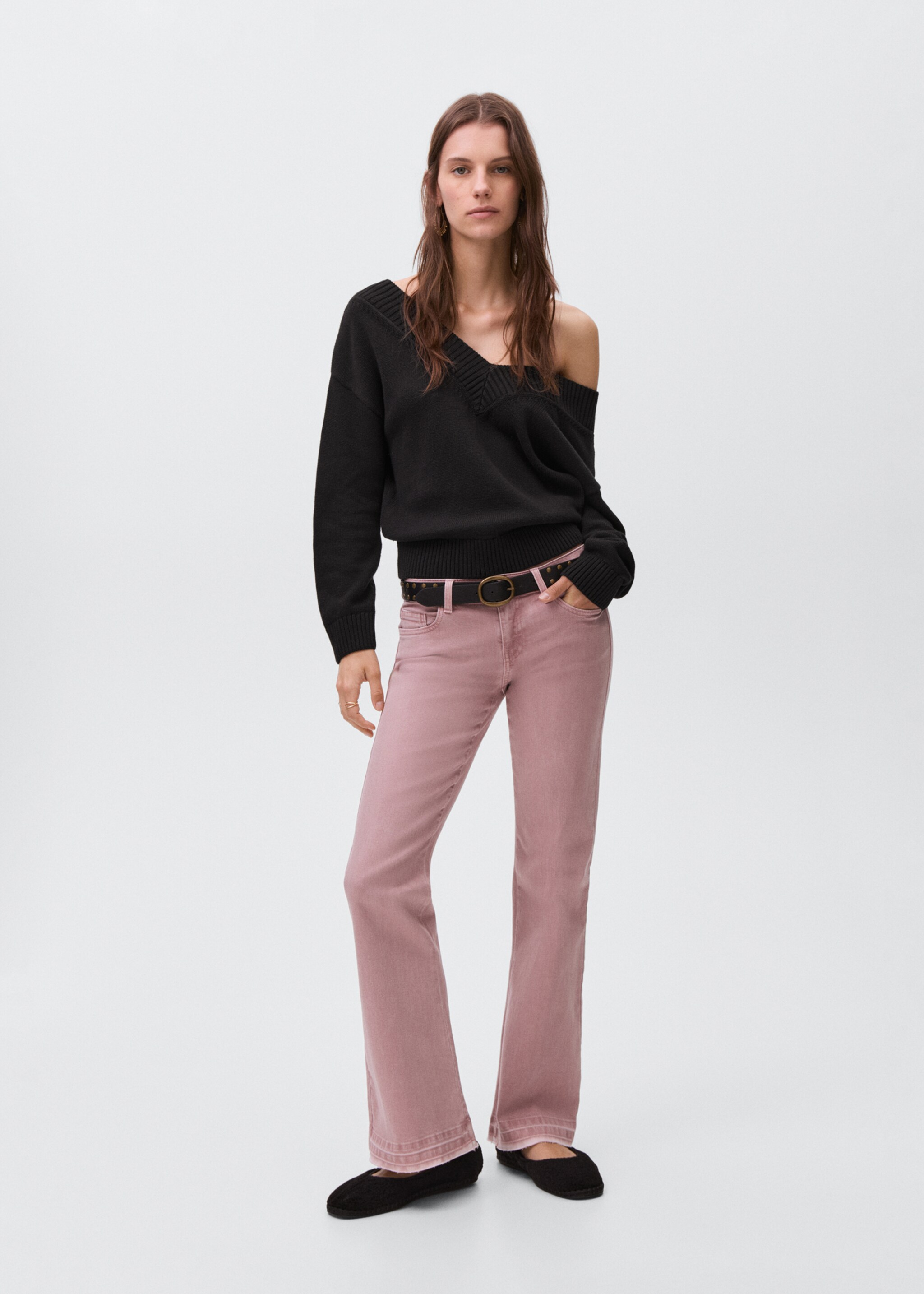 Knitted sweater with straps - General plane