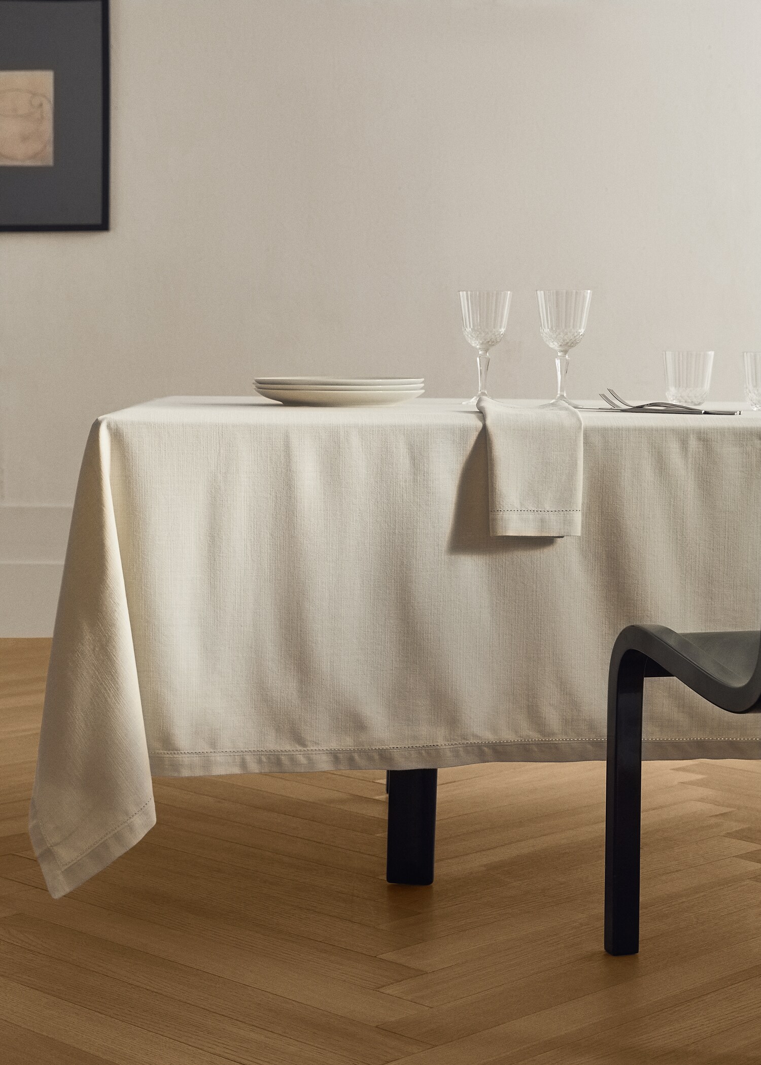 Cotton vanilla tablecloth for 2 to 4 diners - General plane
