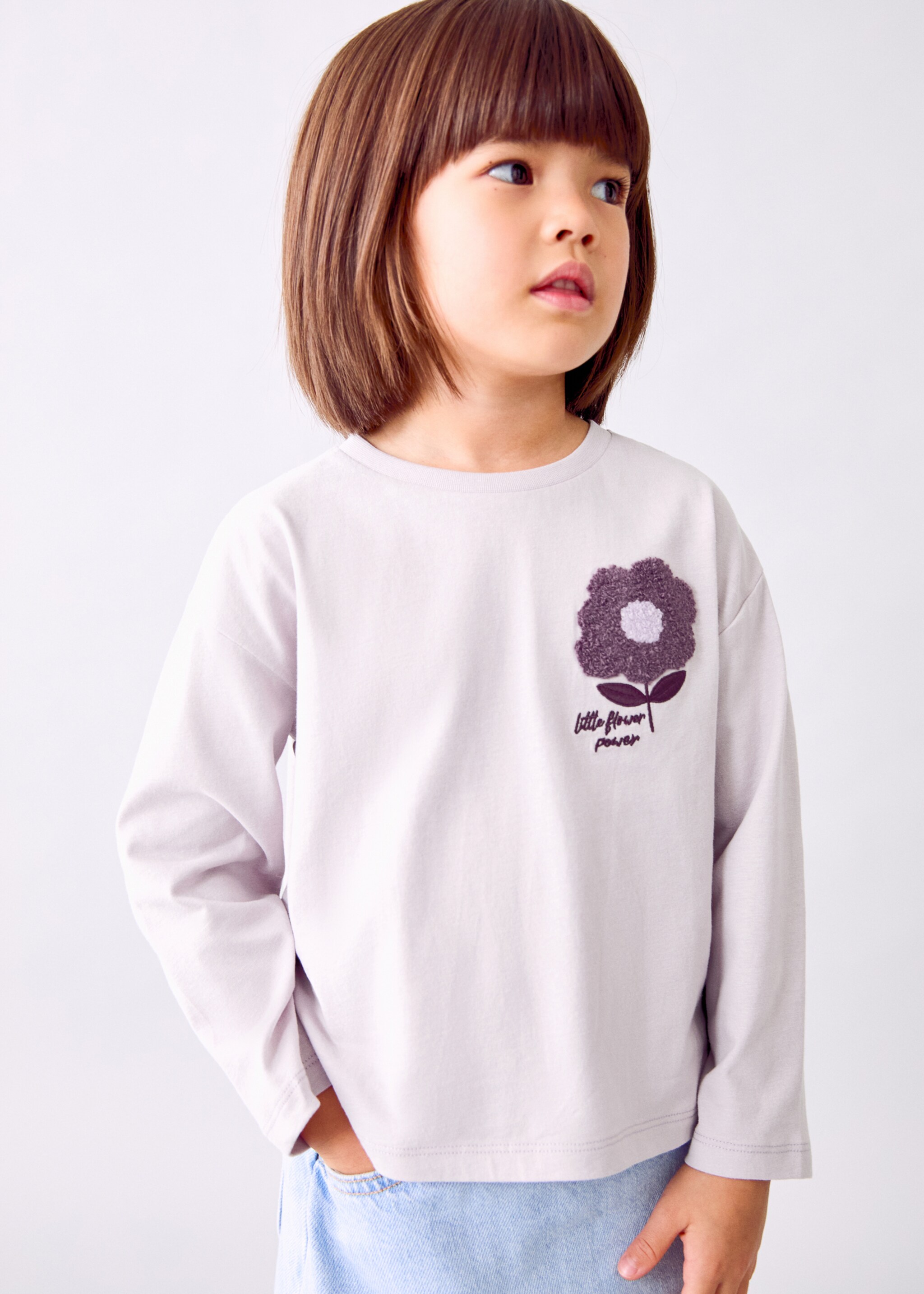 T-shirt with embroidered detail - General plane, Light/Pastel Purple. Ref: 17005165-00.
