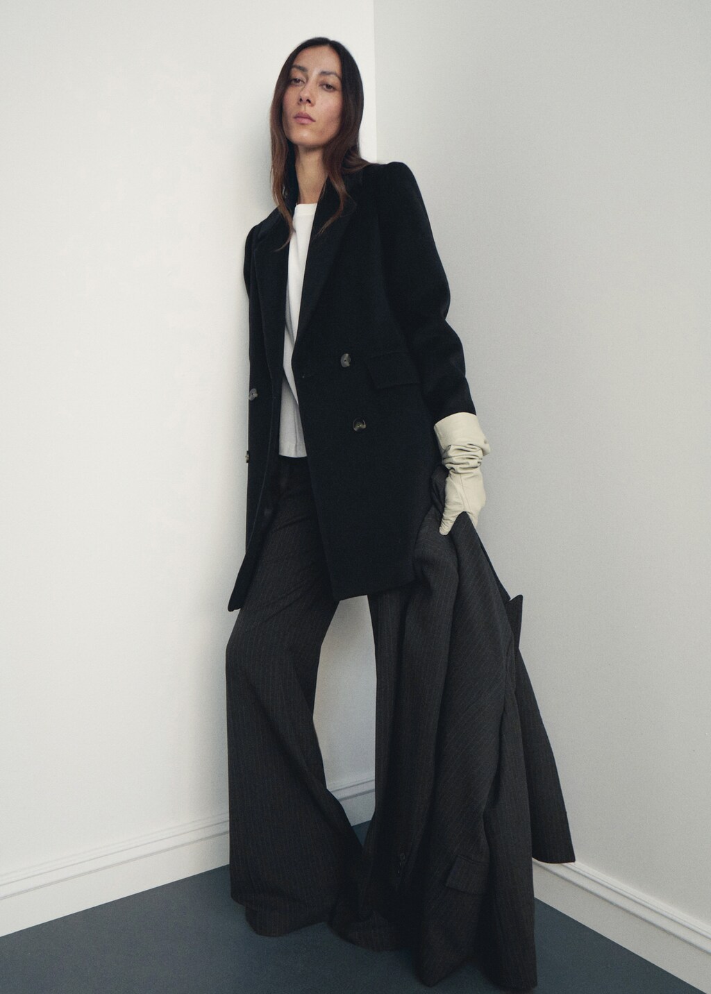 Double-breasted wool coat - image 2