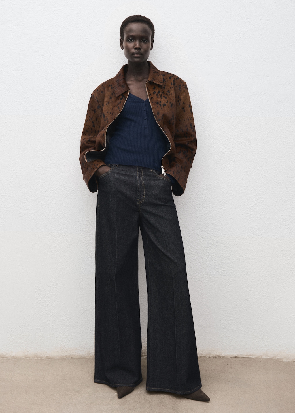 V-neck ribbed knit sweater