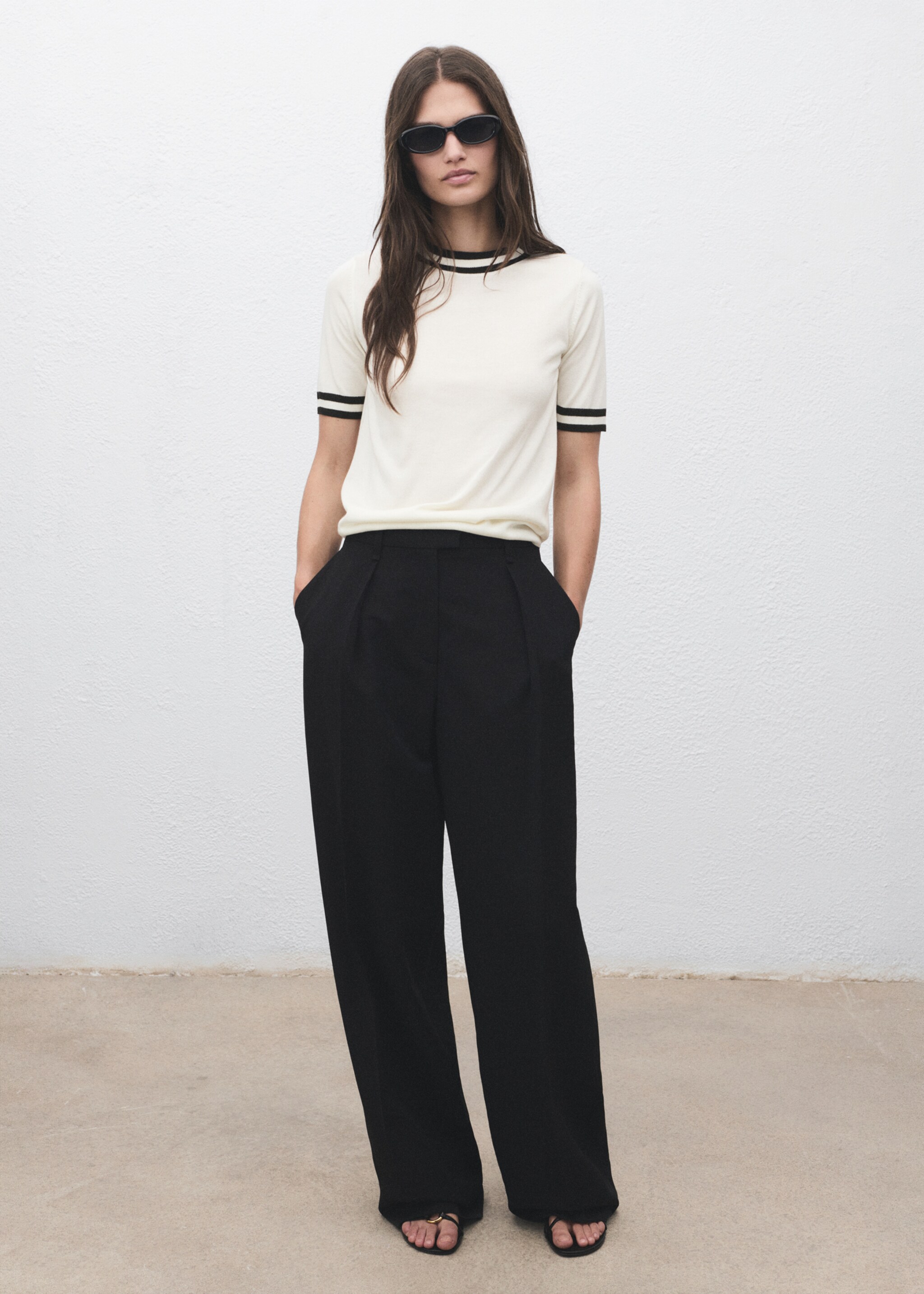 Short-sleeved sweater with contrasting stripes - General plane, Ecru. Ref: 17005813-00.