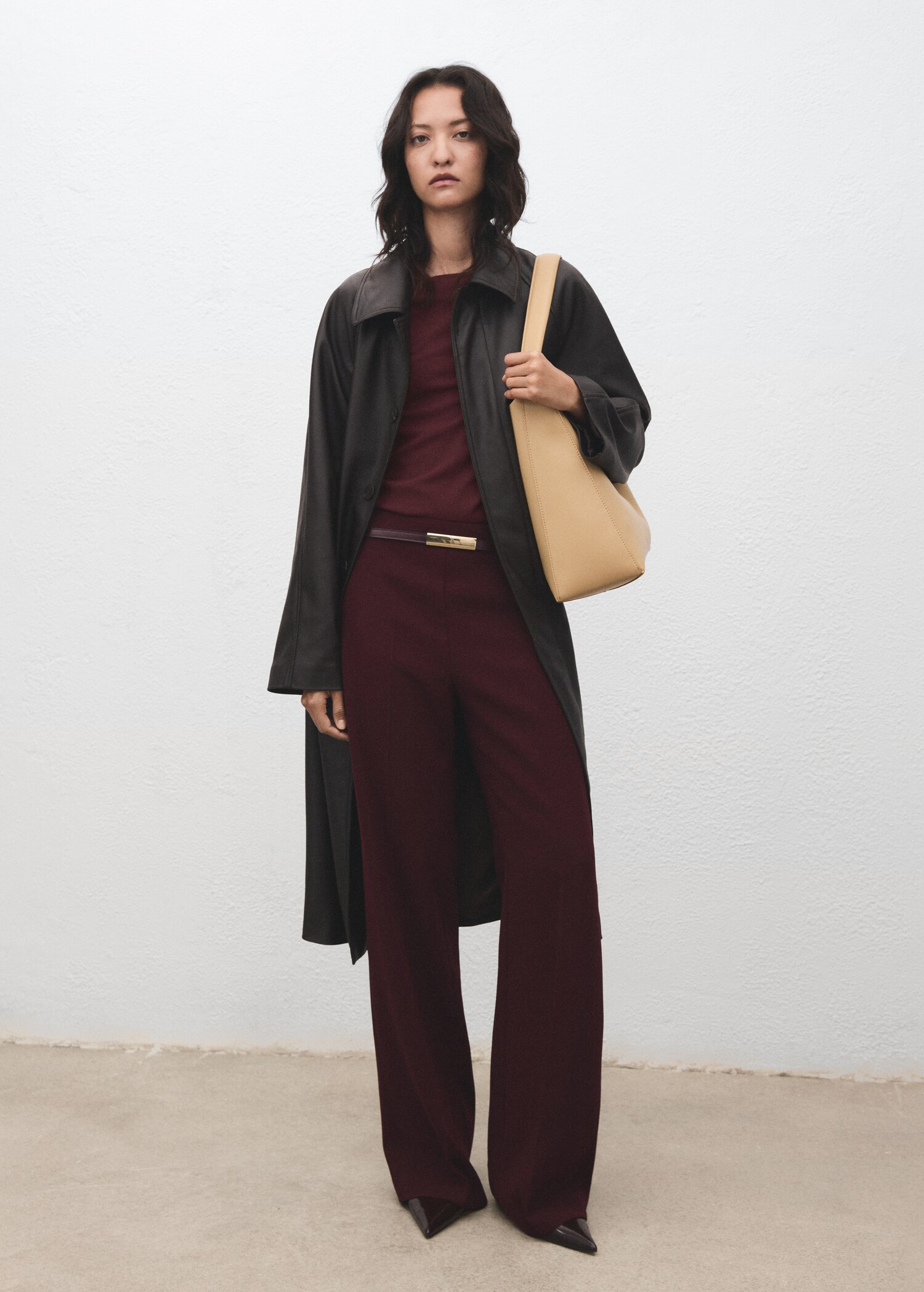Long-sleeved fine-knit sweater - General plane