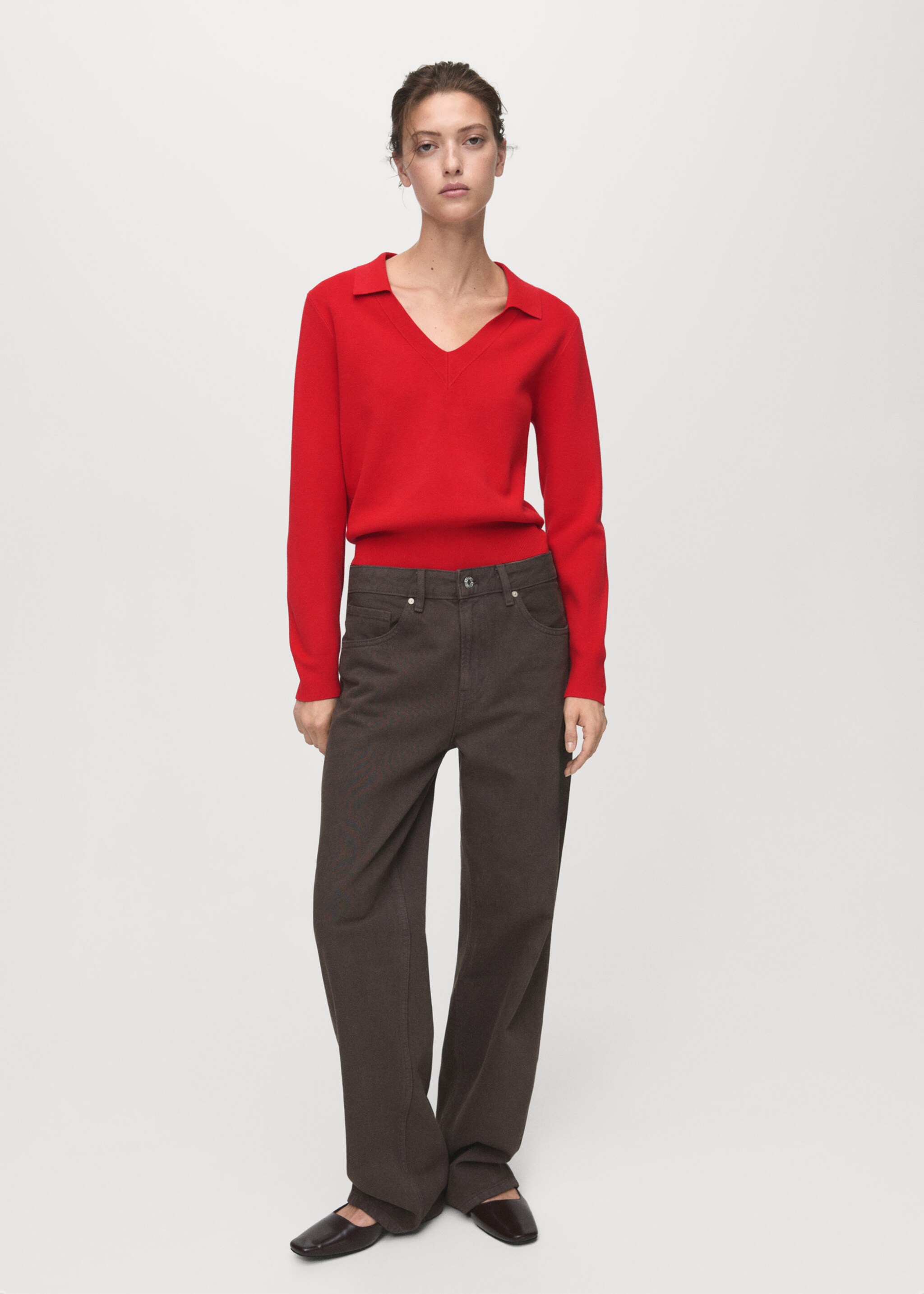 Fine-knit V-neck sweater - General plane, Red. Ref: 17005833-00.
