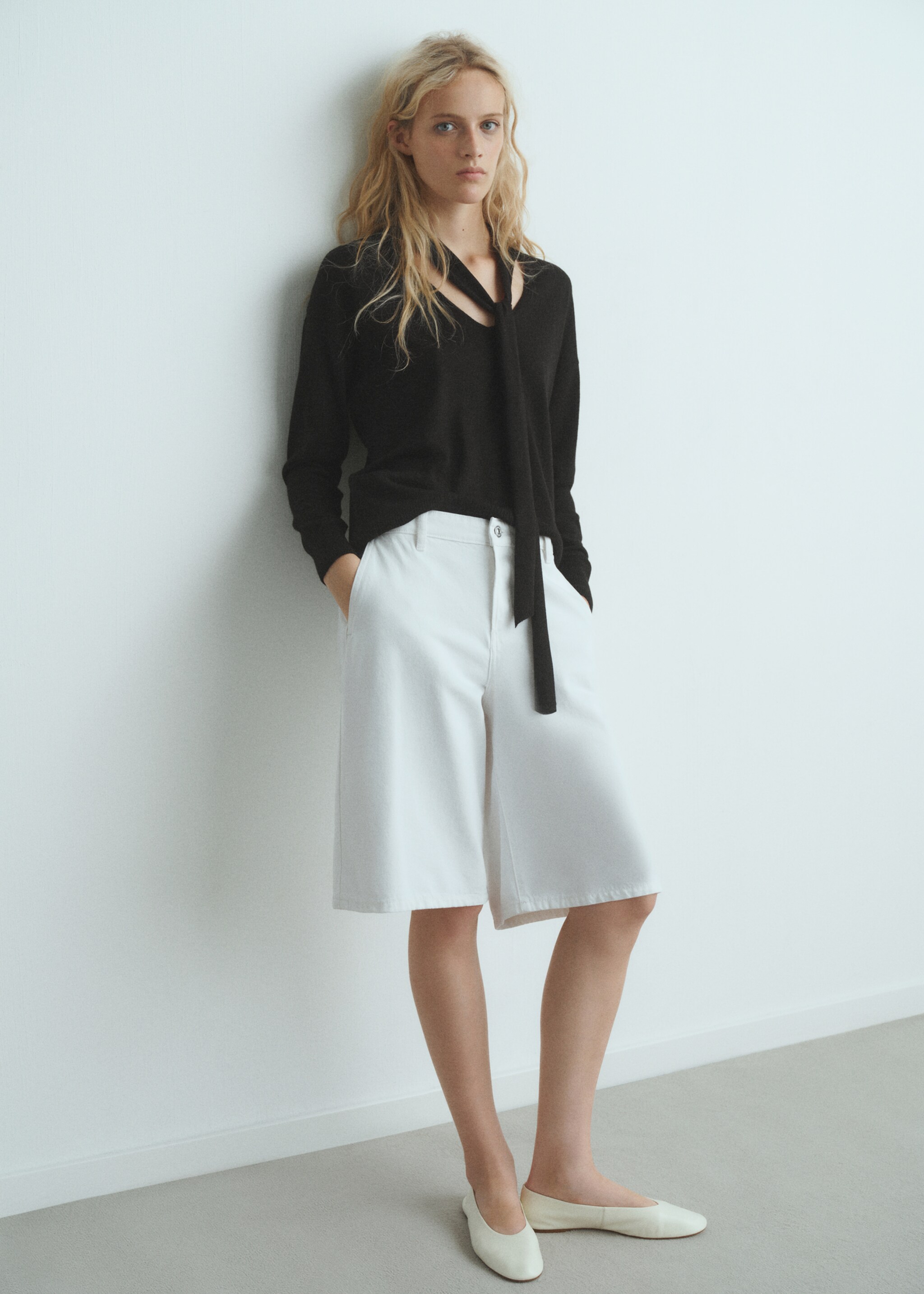 Jersey cuello pico fular - Plano general, Negro. Ref: 17005849-00.