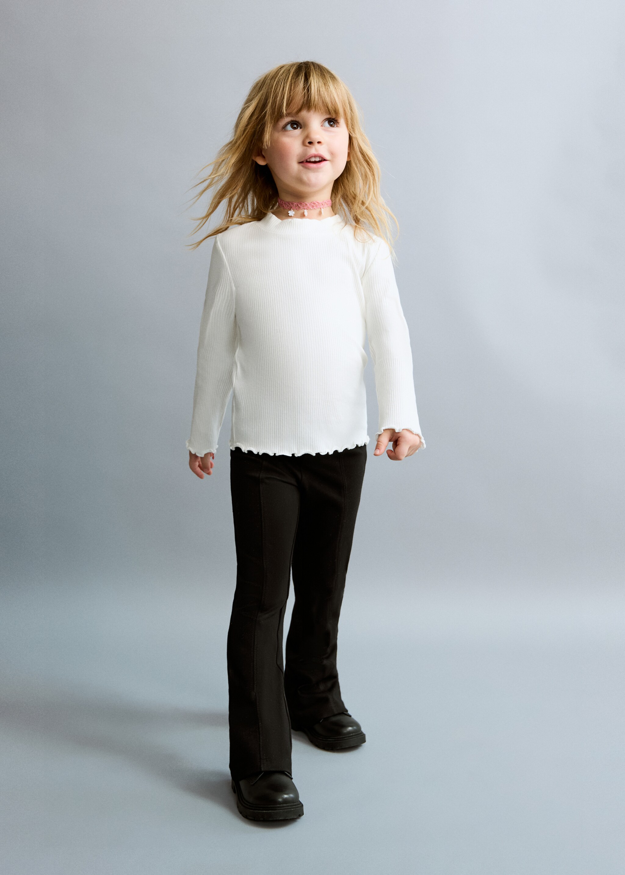 Camiseta canalé cuello alto - Plano general, Blanco roto. Ref: 17006340-00.