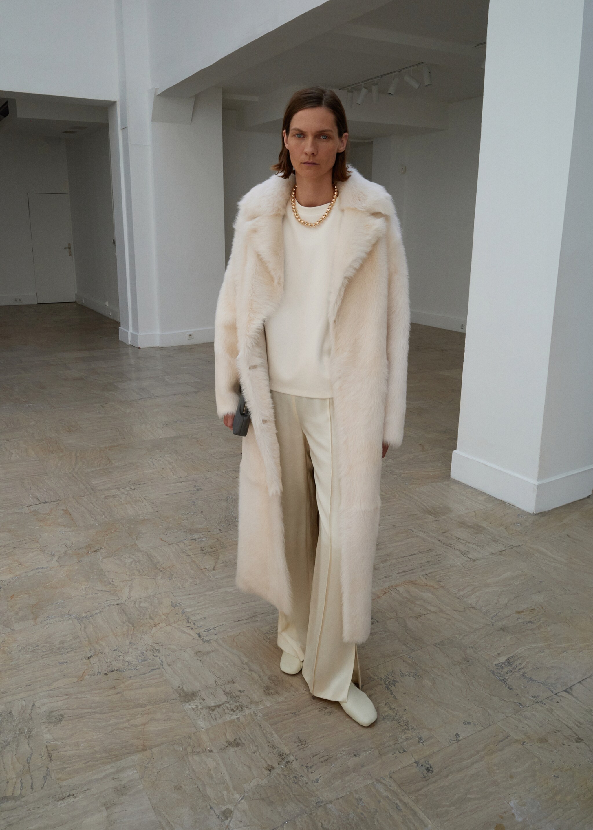 Satin trousers with side openings - General plane, Vanilla. Ref: 17006364-00.
