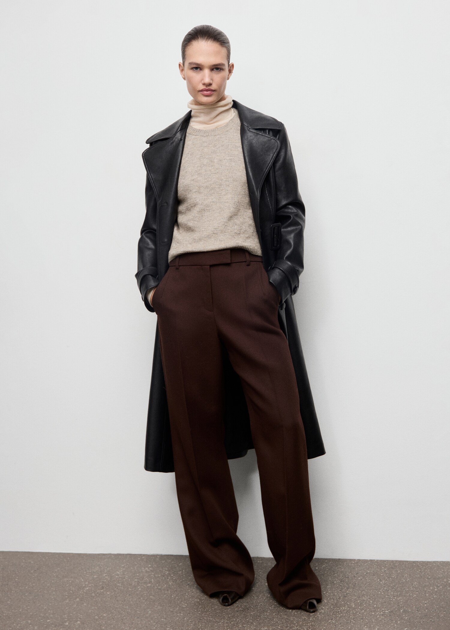 Short-sleeved knitted sweater - General plane
