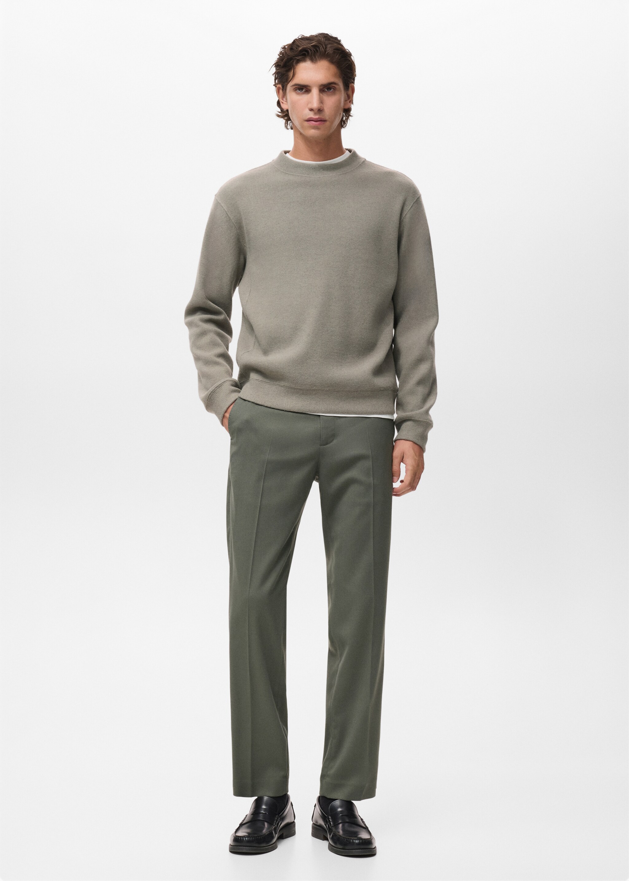 Regular-fit pleated trousers - General plane, Dark Green. Ref: 17007890-00.