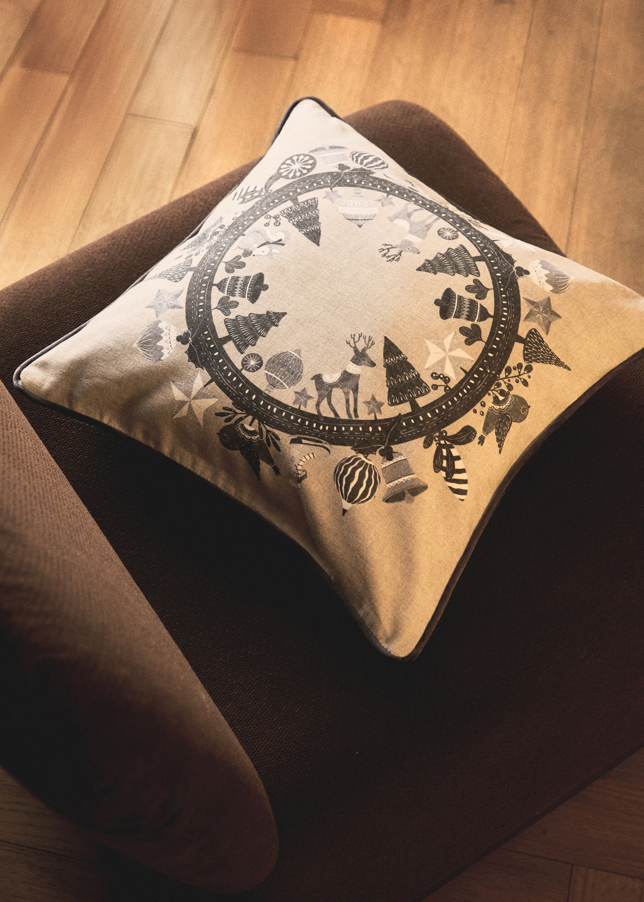 Scandinavian design children's cushion cover 30x40cm - General plane, Beige. Ref: 17007915-00.