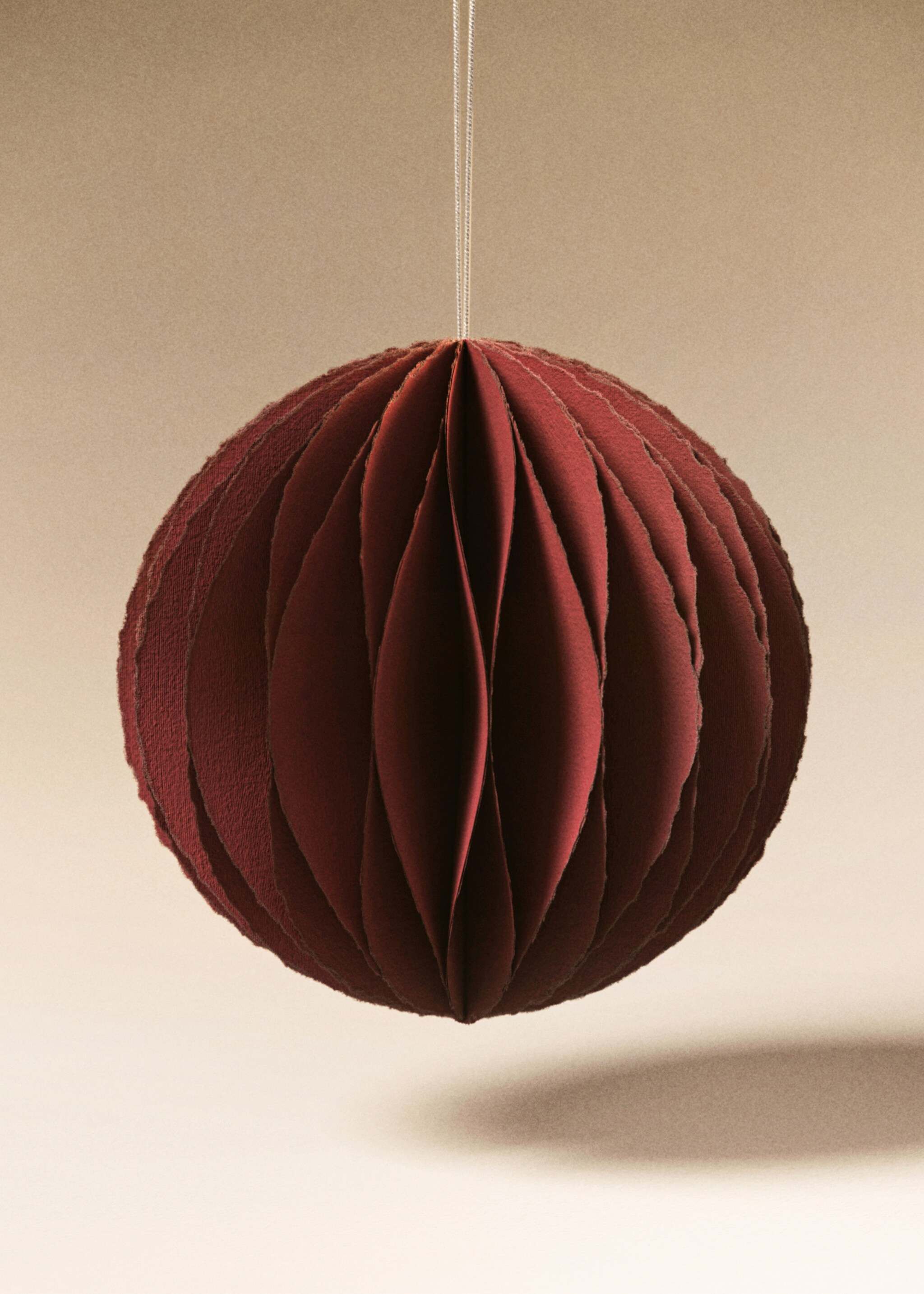 Spherical paper tree decoration - General plane, Red. Ref: 17008297-00.