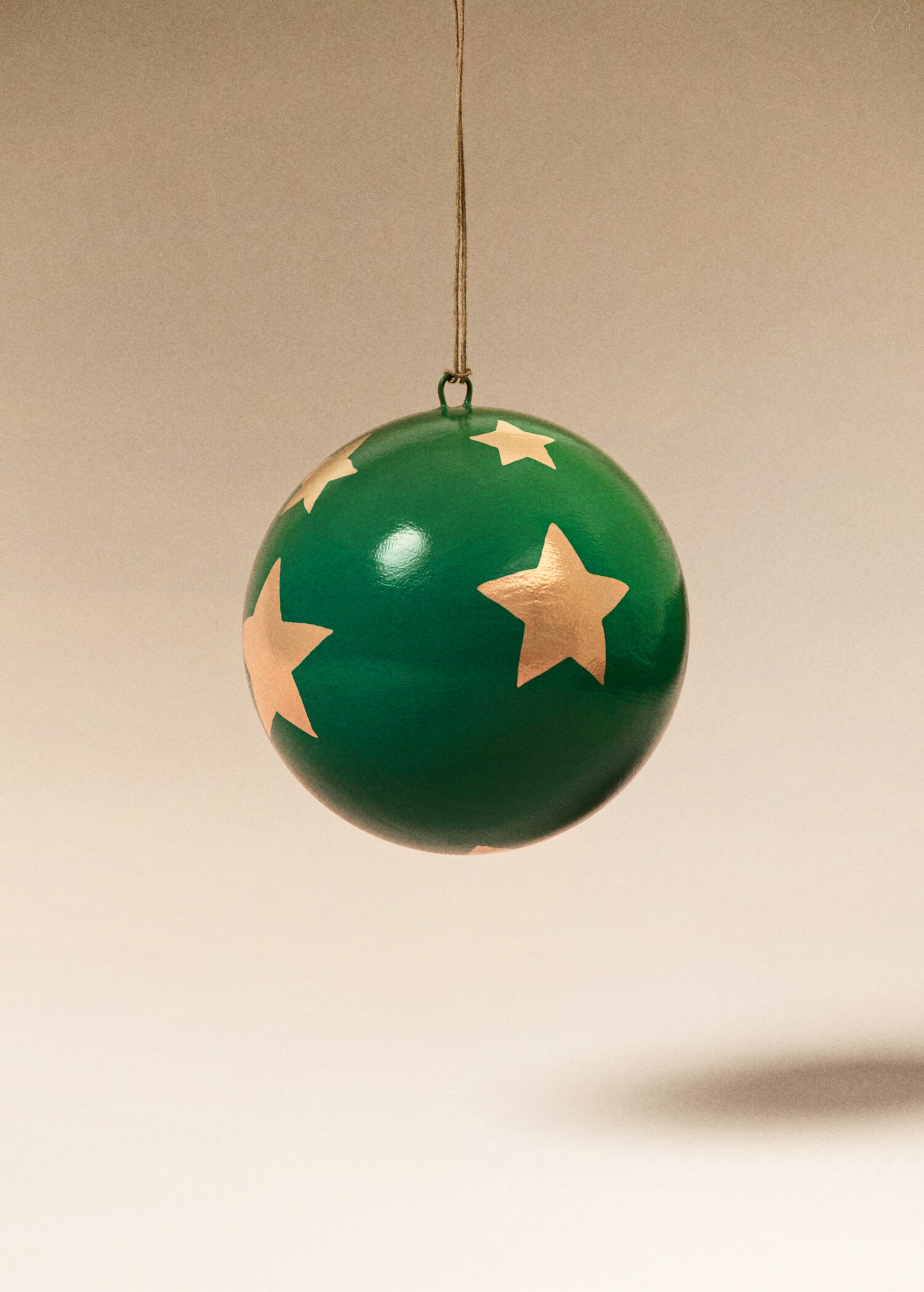 Papier-mâché ornaments - General plane