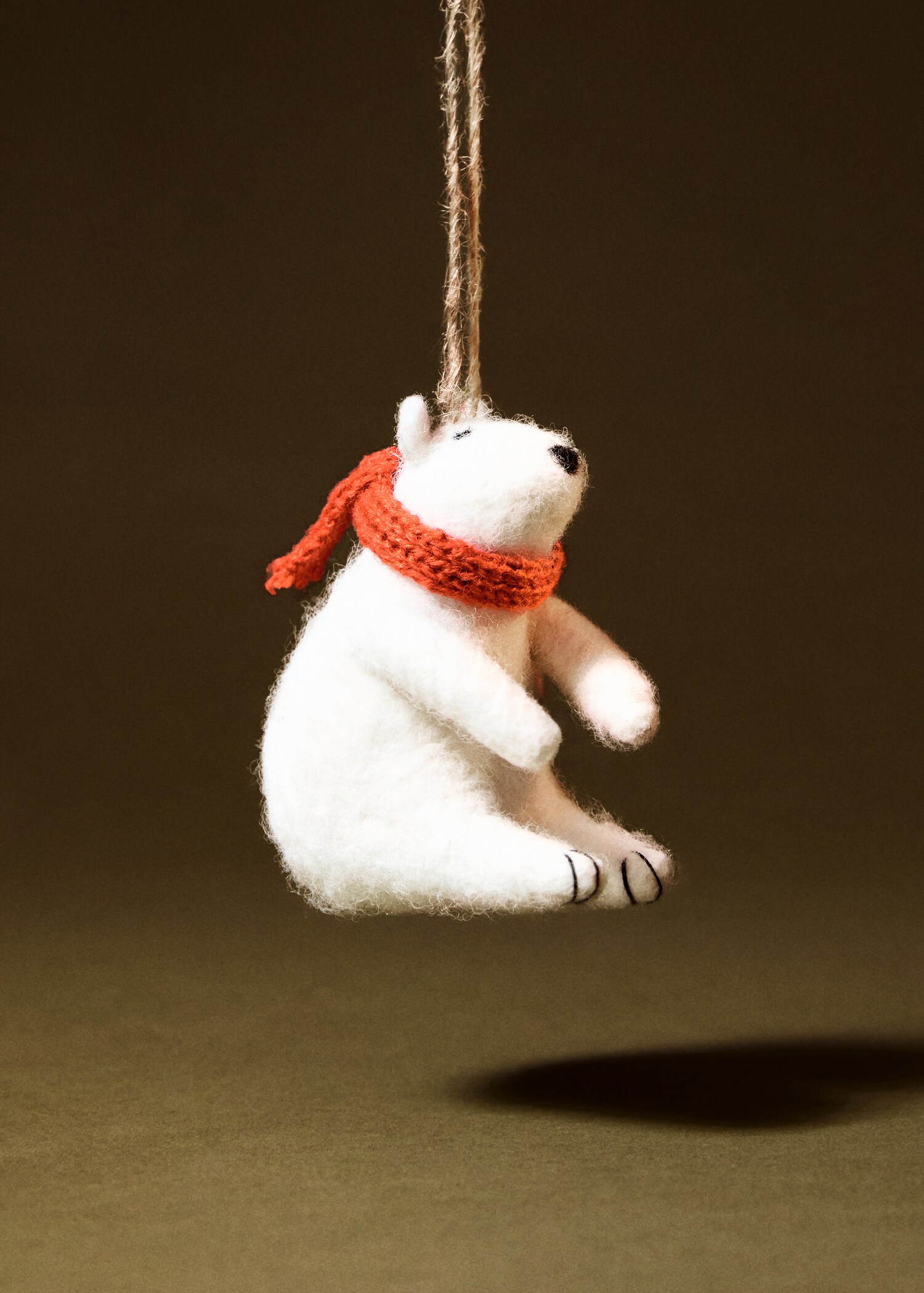 Felt bear decoration - General plane