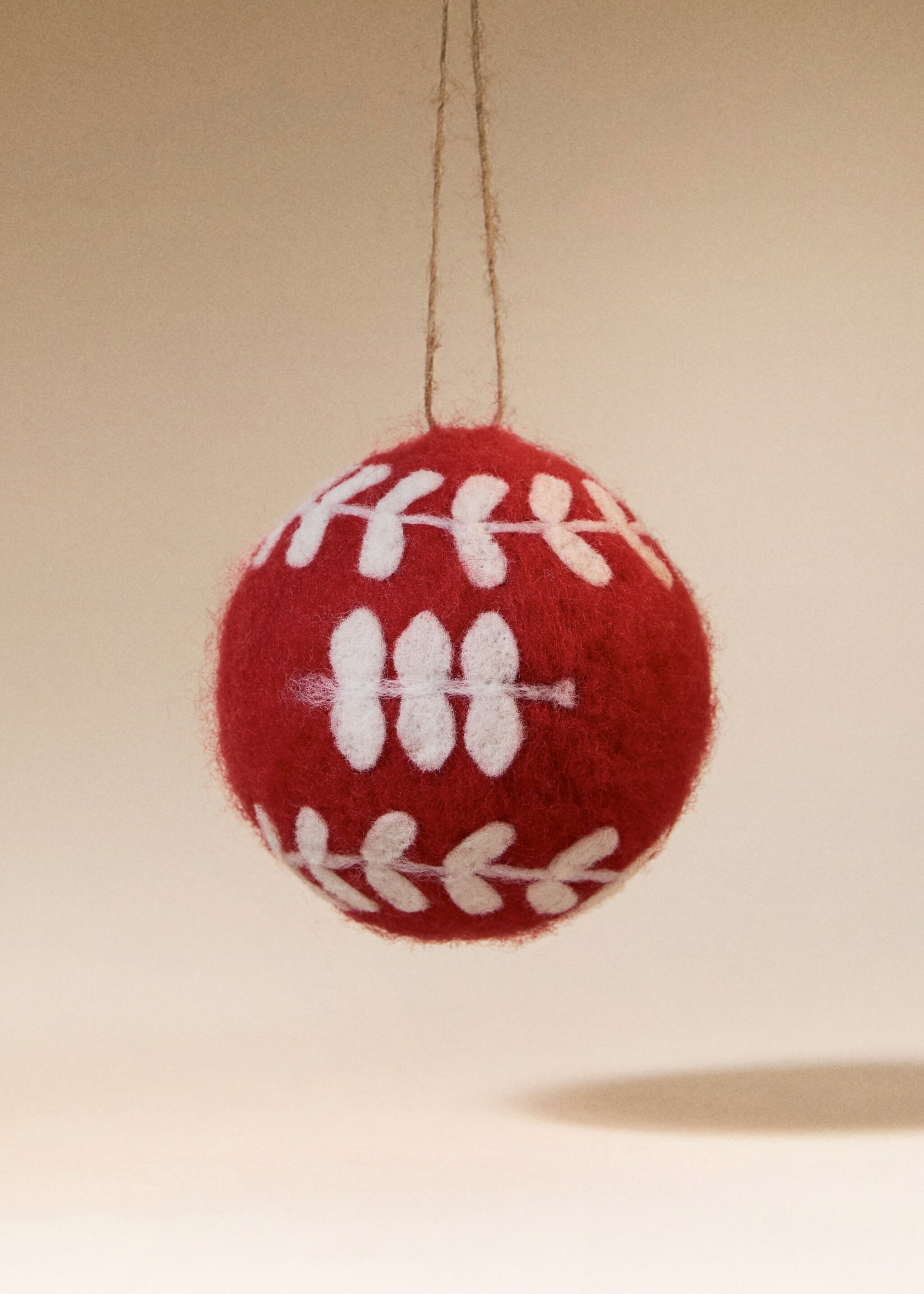 Felt tree ornaments - General plane, Red. Ref: 17008327-00.