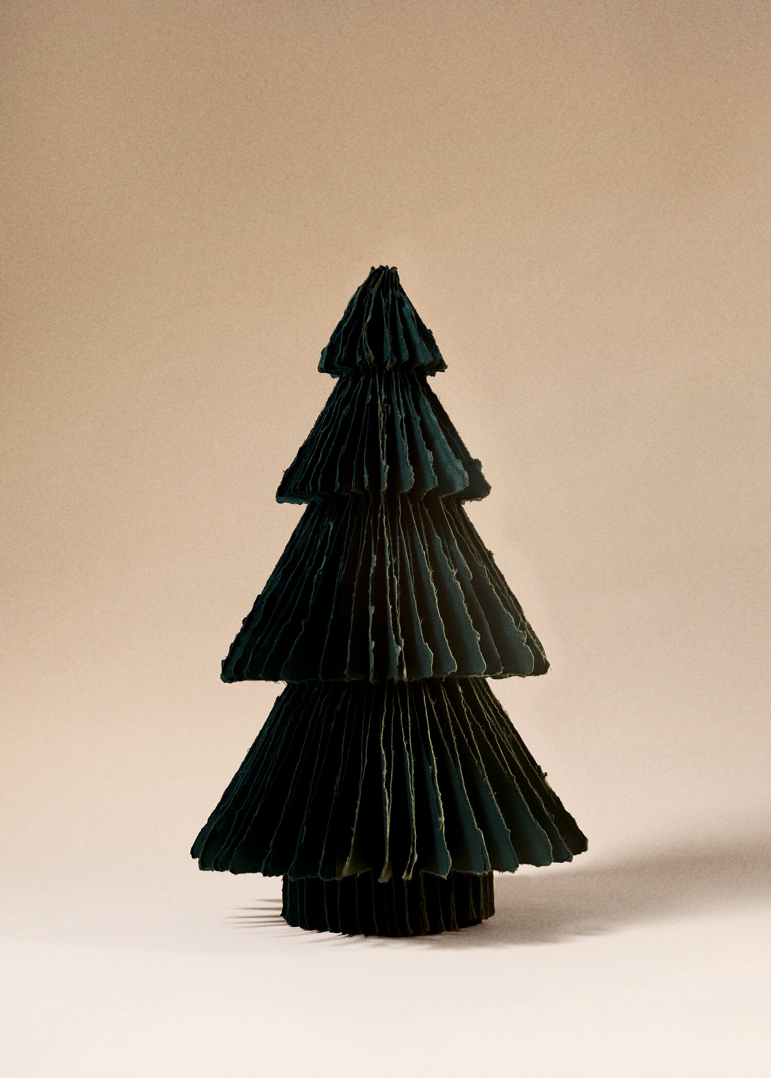Large paper Christmas tree - General plane
