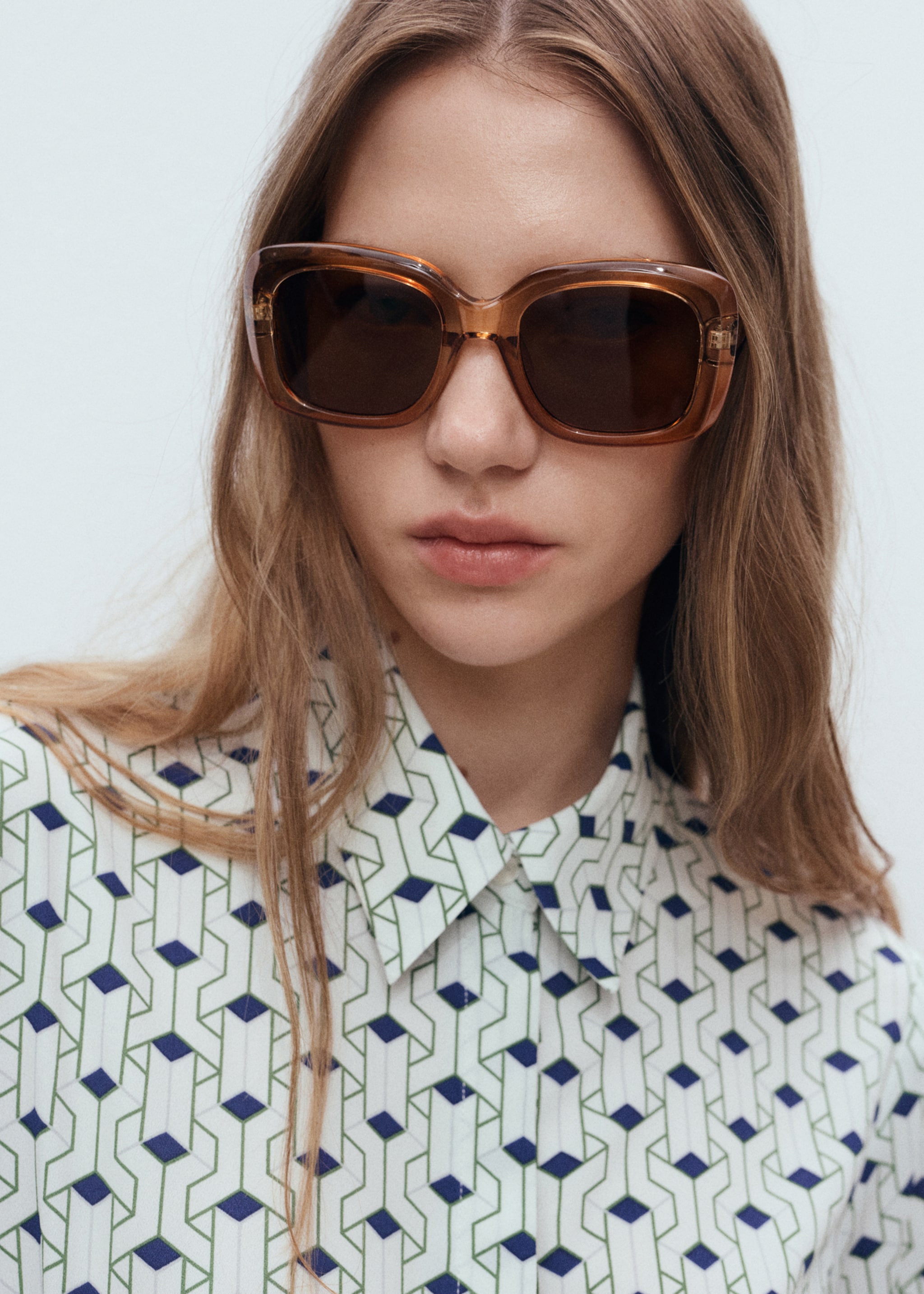 Squared frame sunglasses - General plane