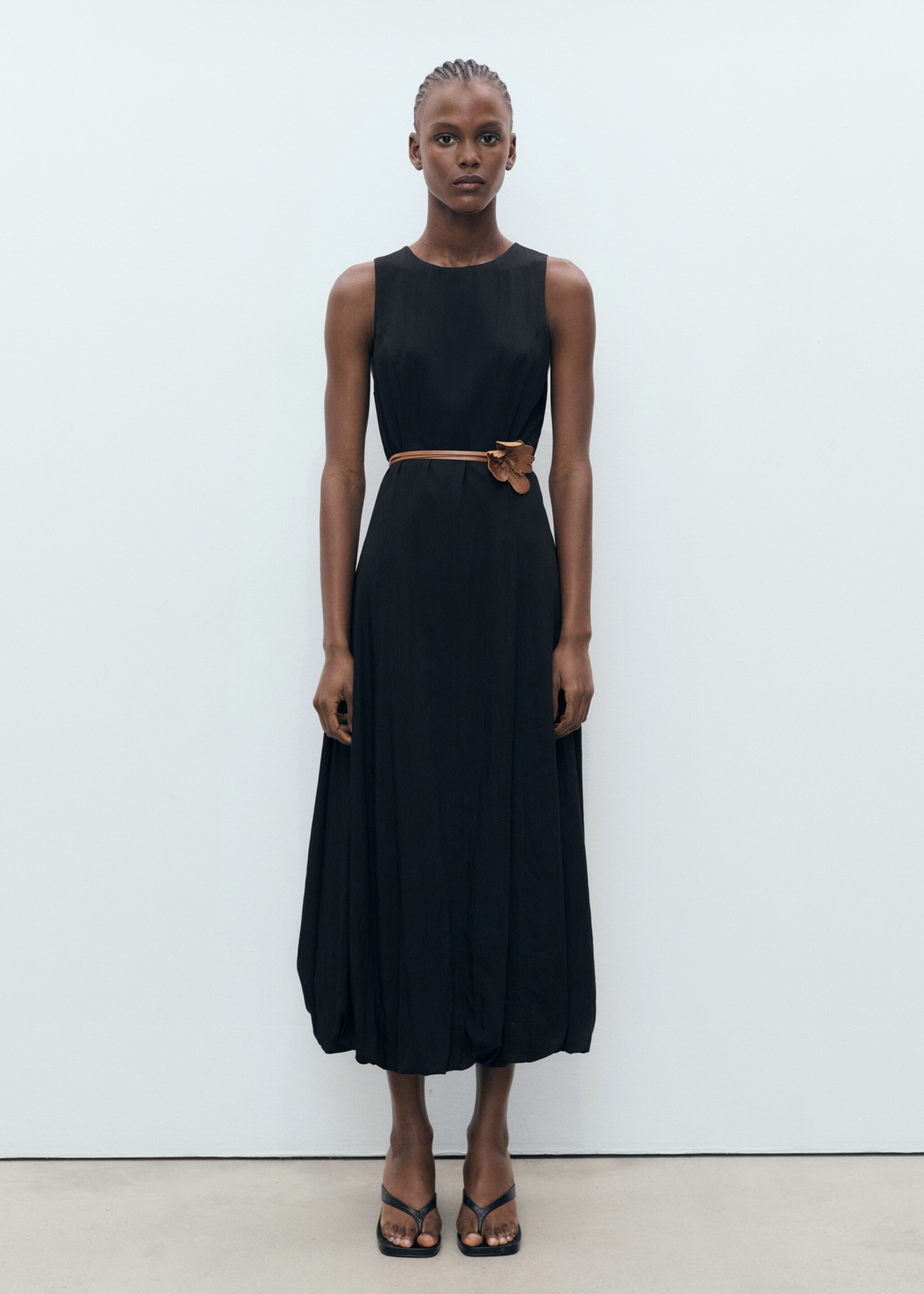 Long balloon dress - General plane