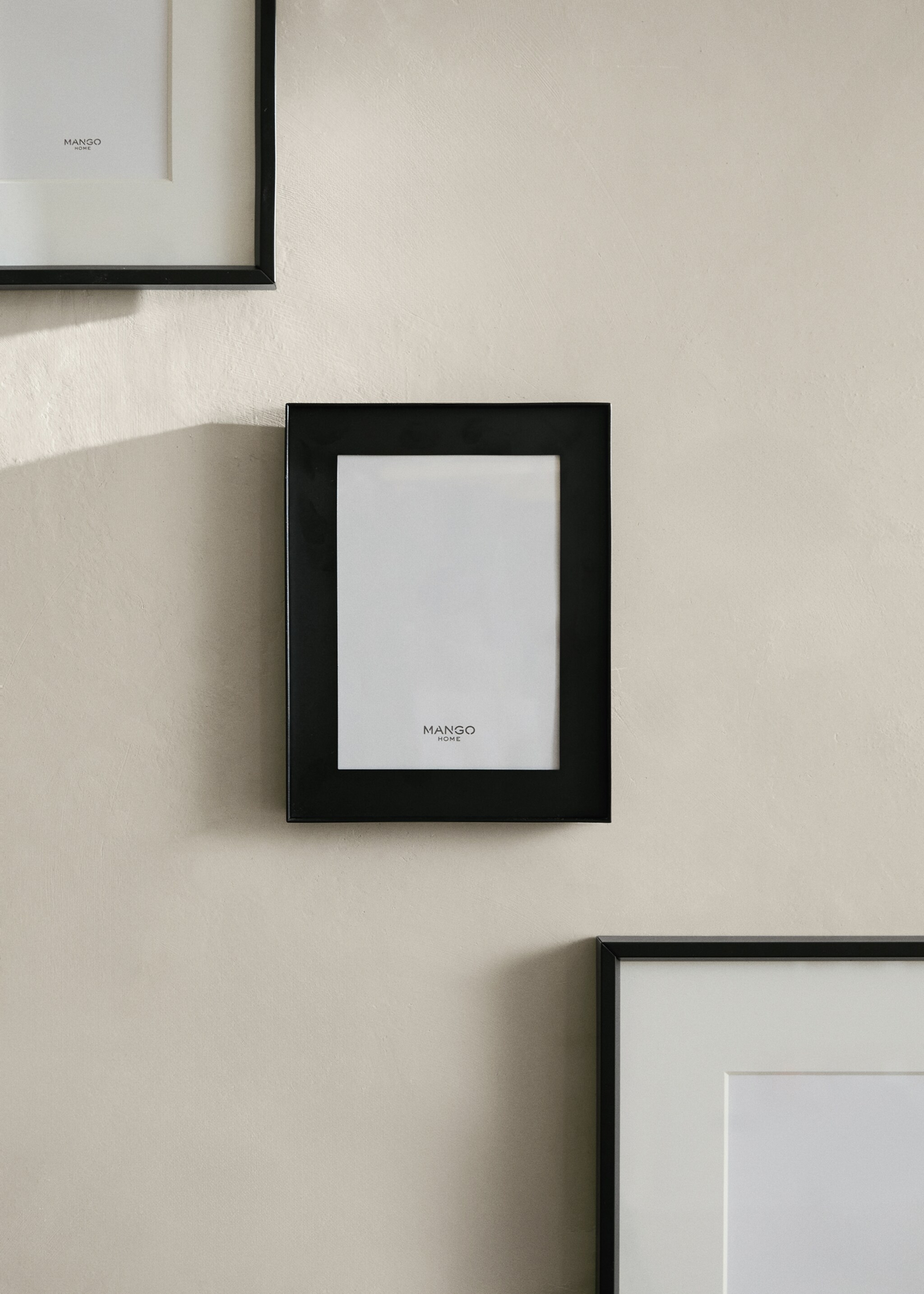 Large plain rectangular frame with base - General plane, Black. Ref: 17011539-00.