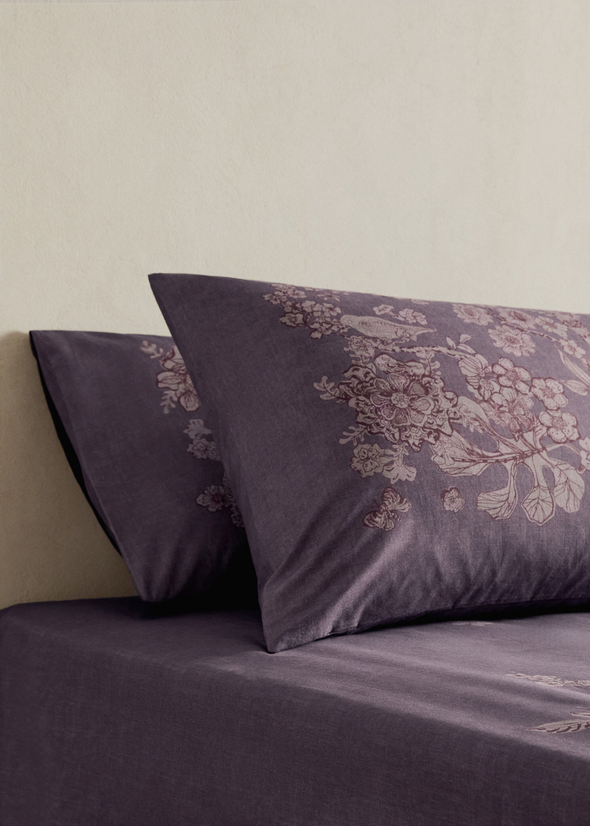 Percale cotton floral-print pillowcase 50x75 cm - General plane, Plum. Ref: 17011609-00.
