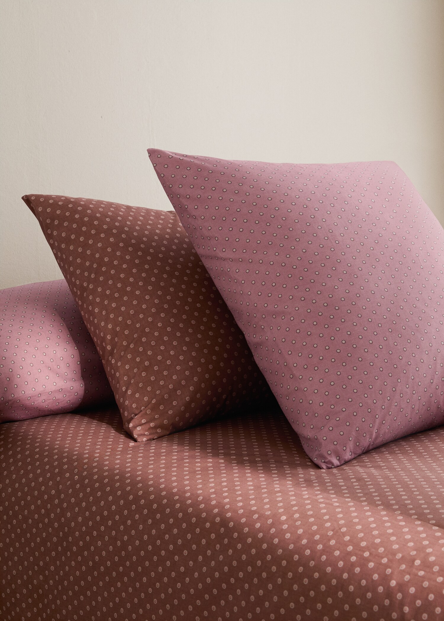 Reversible cotton polka dot children's pillowcase 45x110 cm - General plane