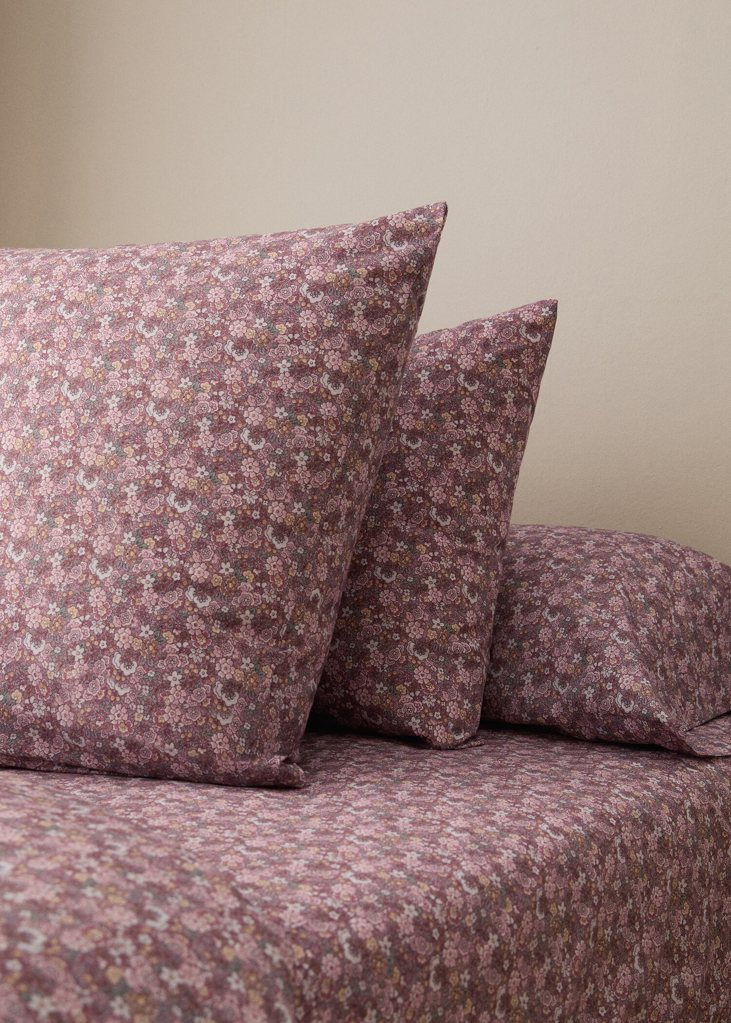 Small floral print cotton percale pillowcase 50x75 - General plane