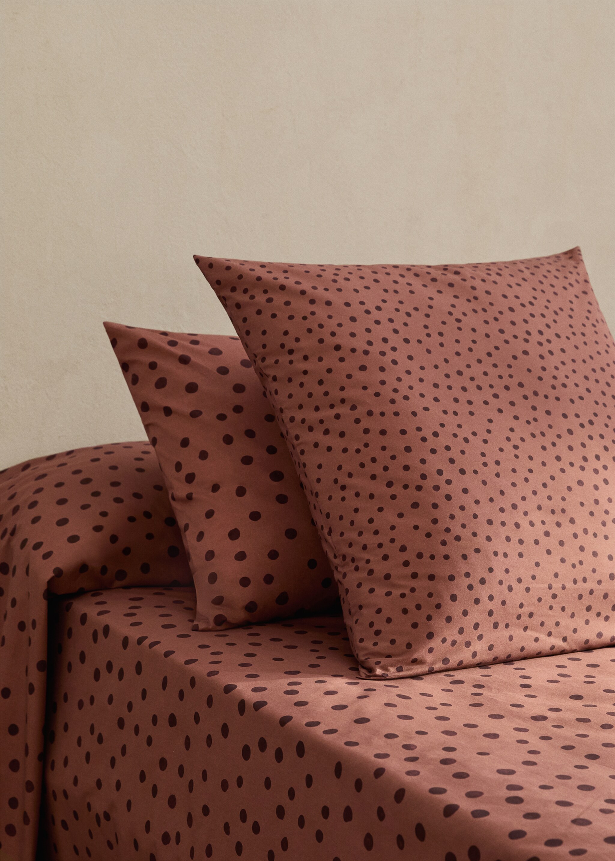 200 thread count cotton percale pillowcase with polka dot print 60x60 cm - General plane, Burnt Orange. Ref: 17011632-00.