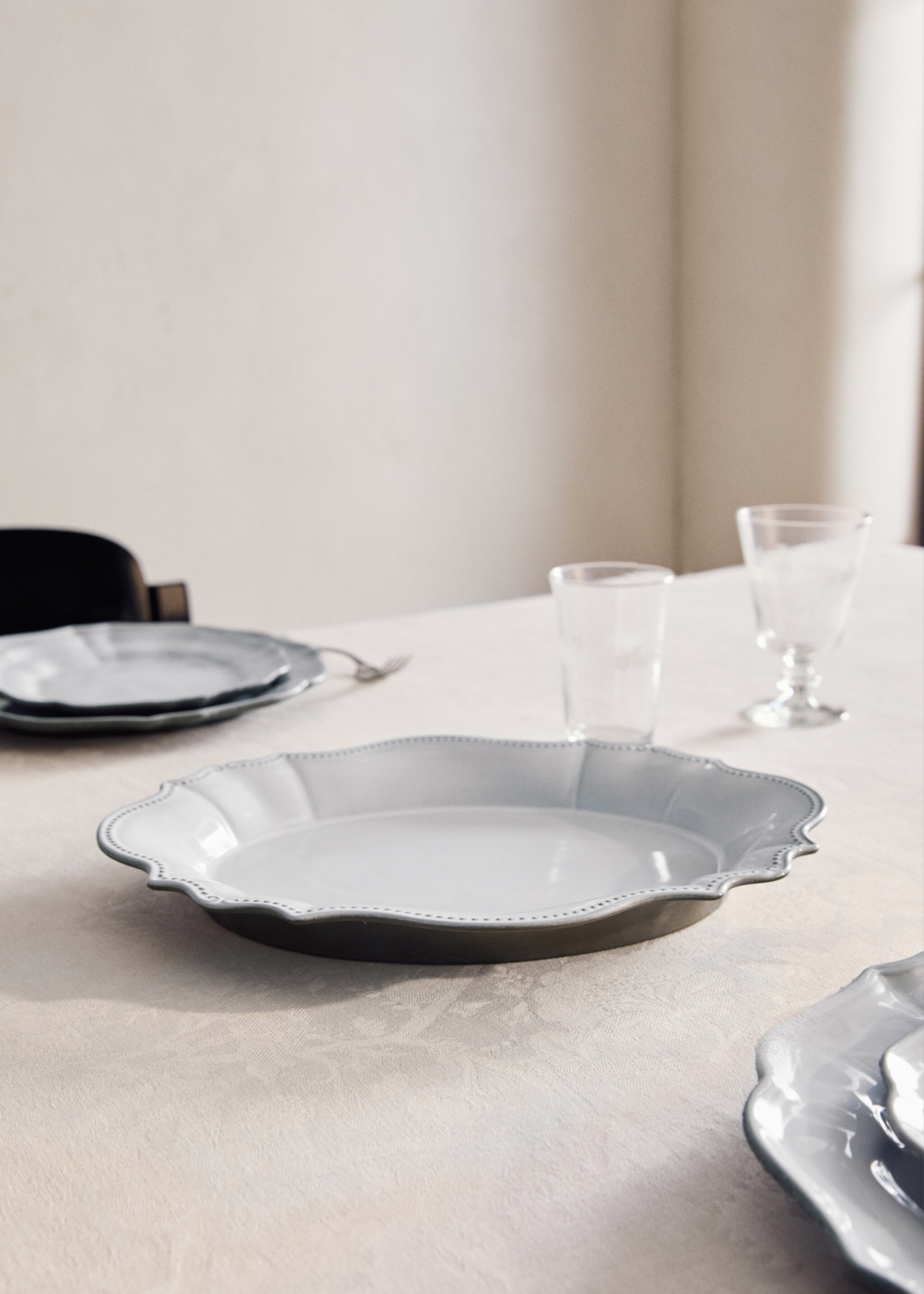 Recycled stoneware tray - Загальний план, Світло-сірий/пастельний. Ref: 17012037-00.