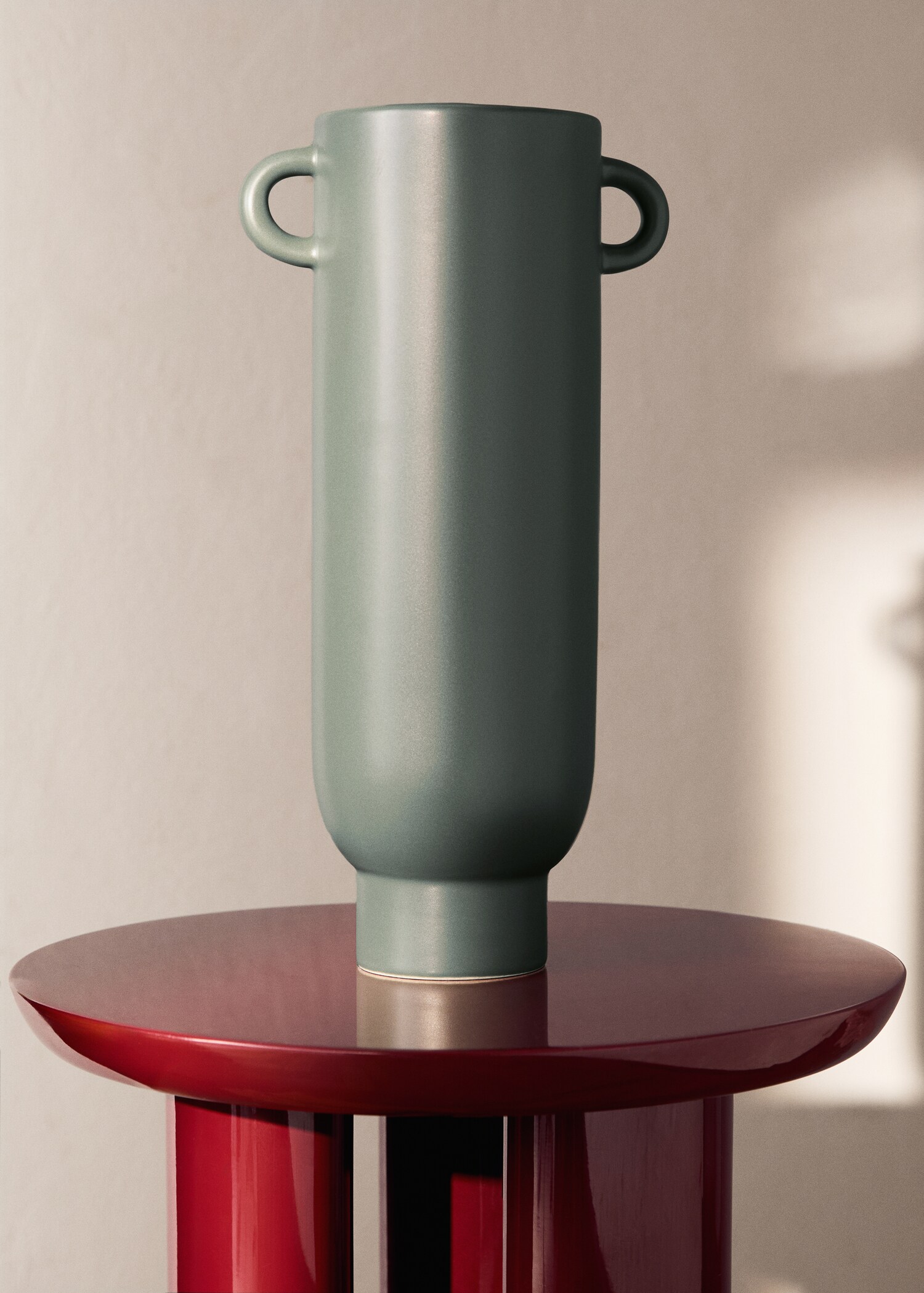 Vase en faïence cylindrique avec poignées - Plan général