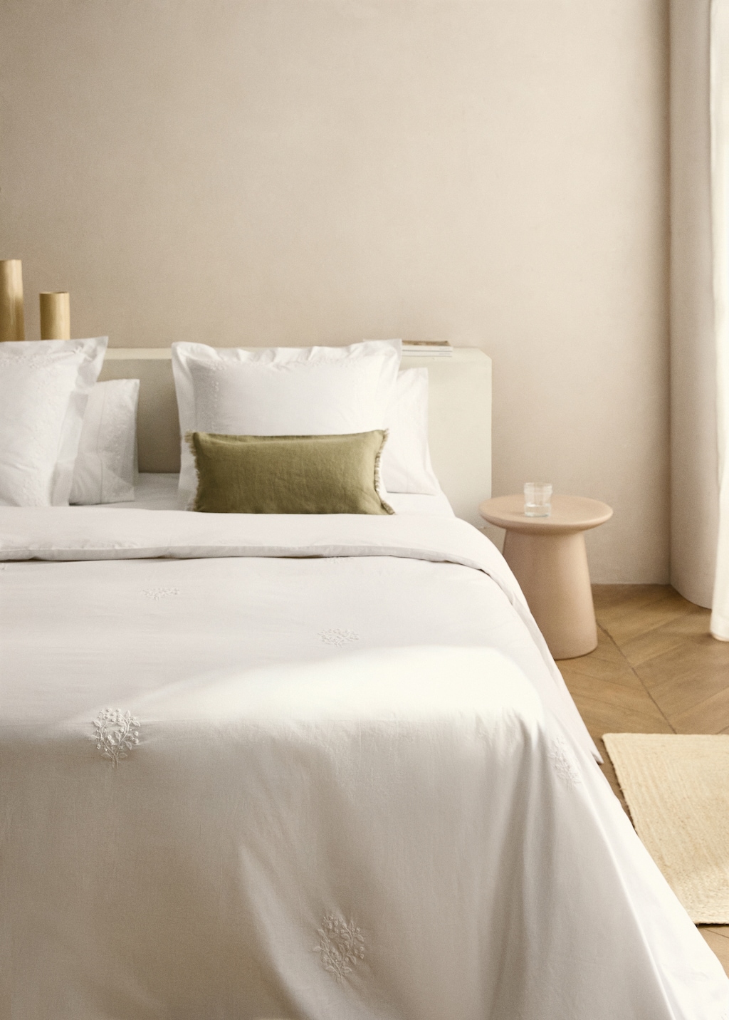 Percale cotton duvet cover with embroidered flowers for 180/200 cm bed