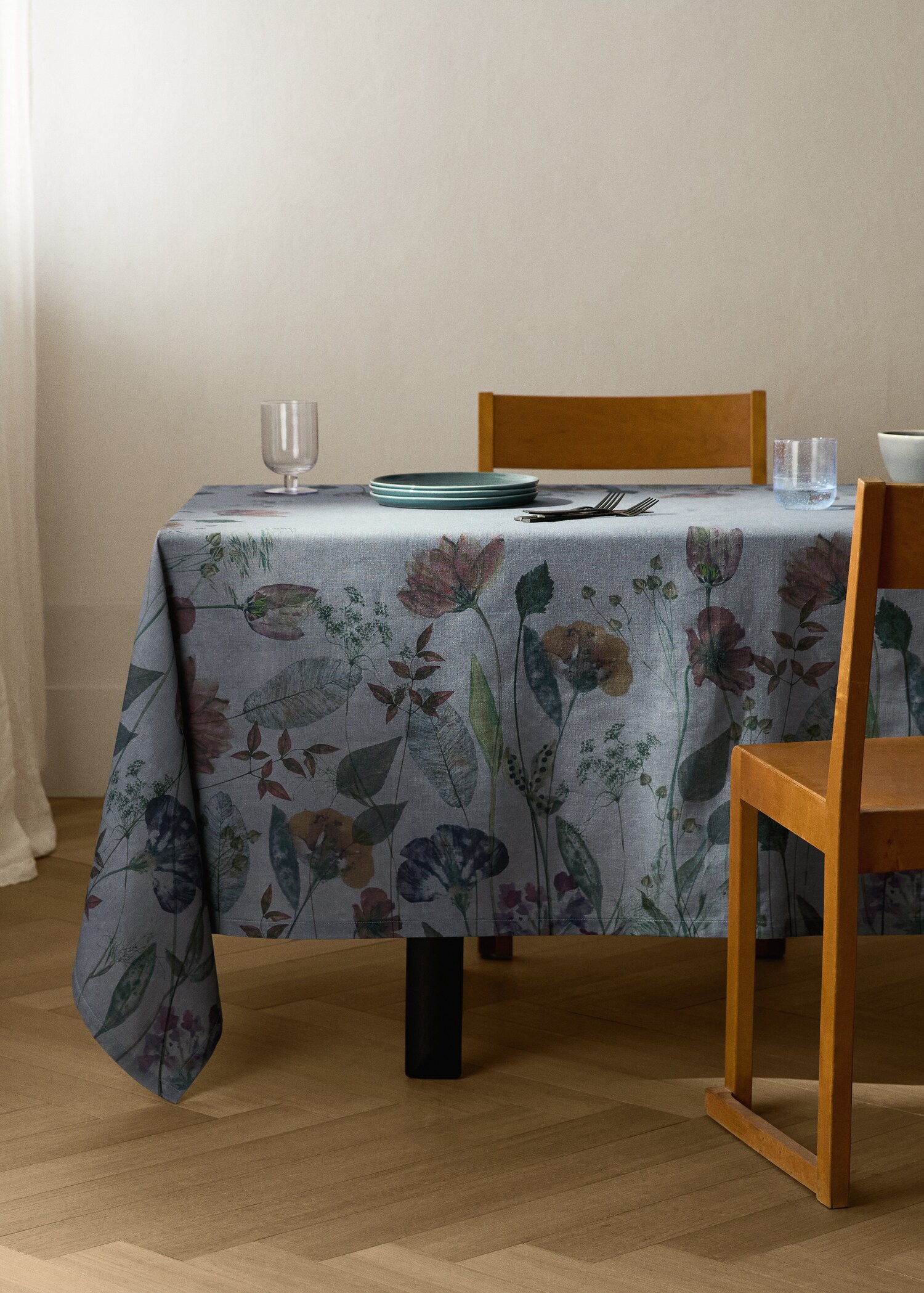 Color flowers cotton linen tablecloth 6 to 8 diners - General plane