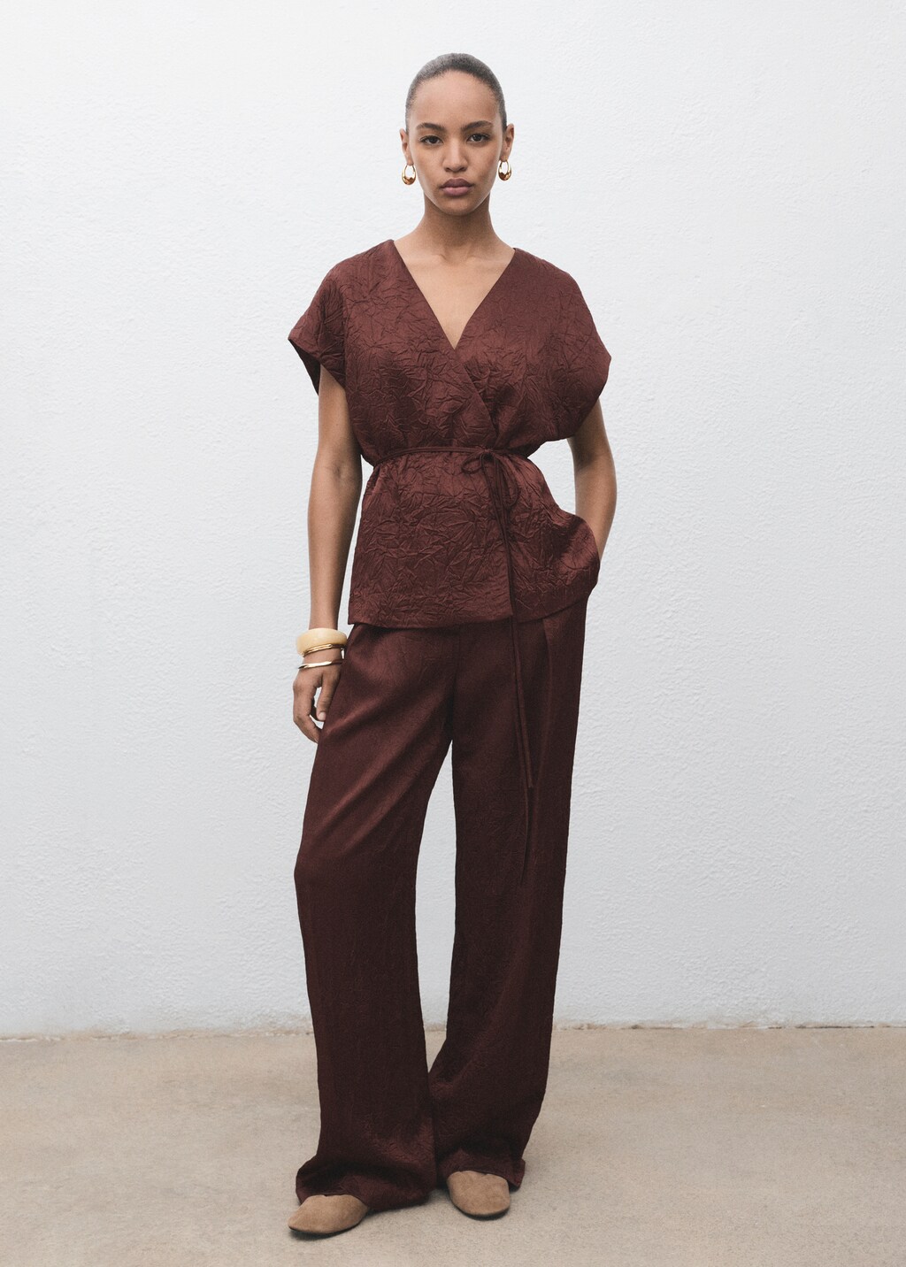 Straight-leg crinkled-effect pants - image 2