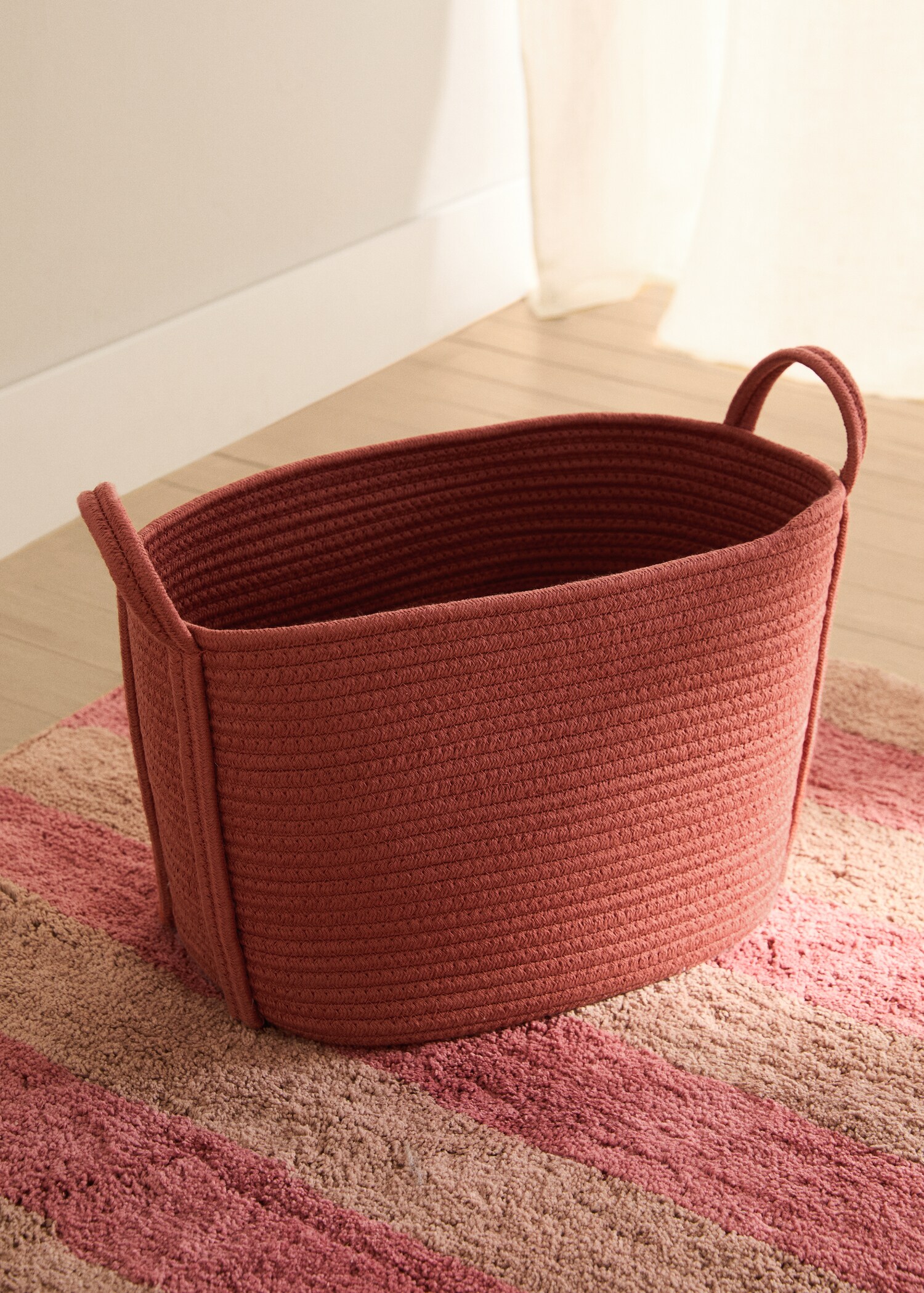 Large children's cotton basket with handles - General plane