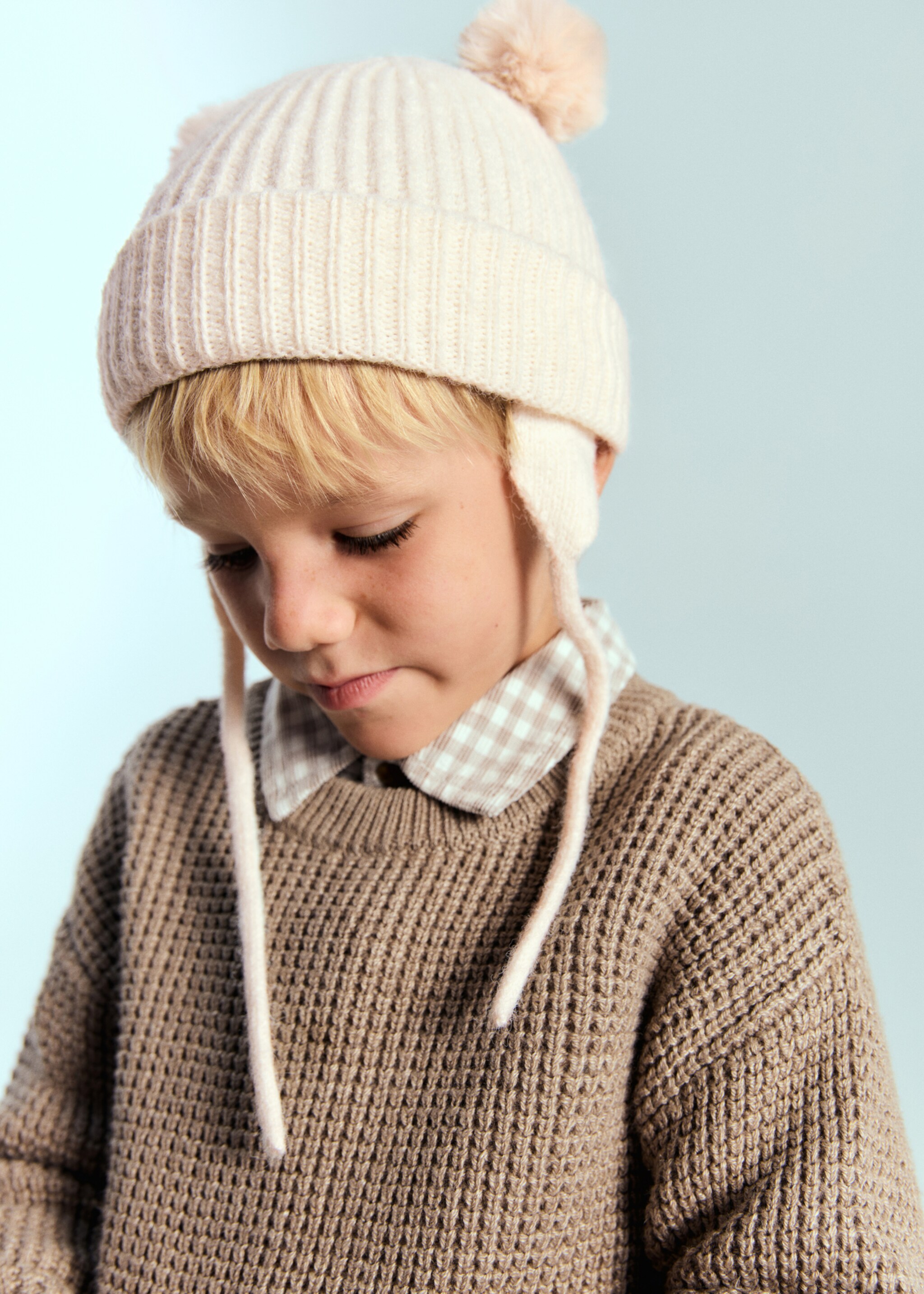 Knitted bobble hat - General plane, Sand. Ref: 17015985-00.