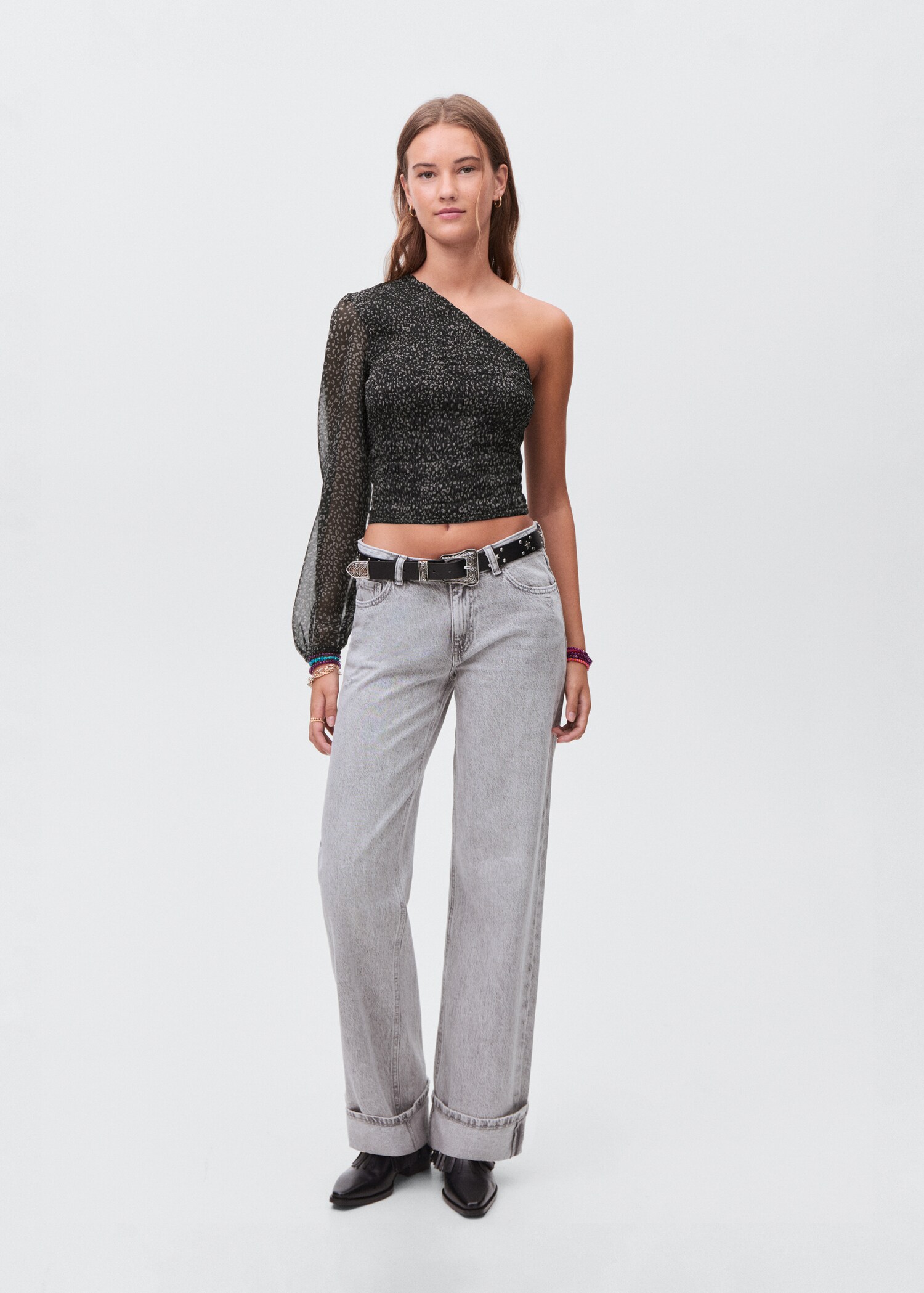 Asymmetrical leopard-print blouse - General plane