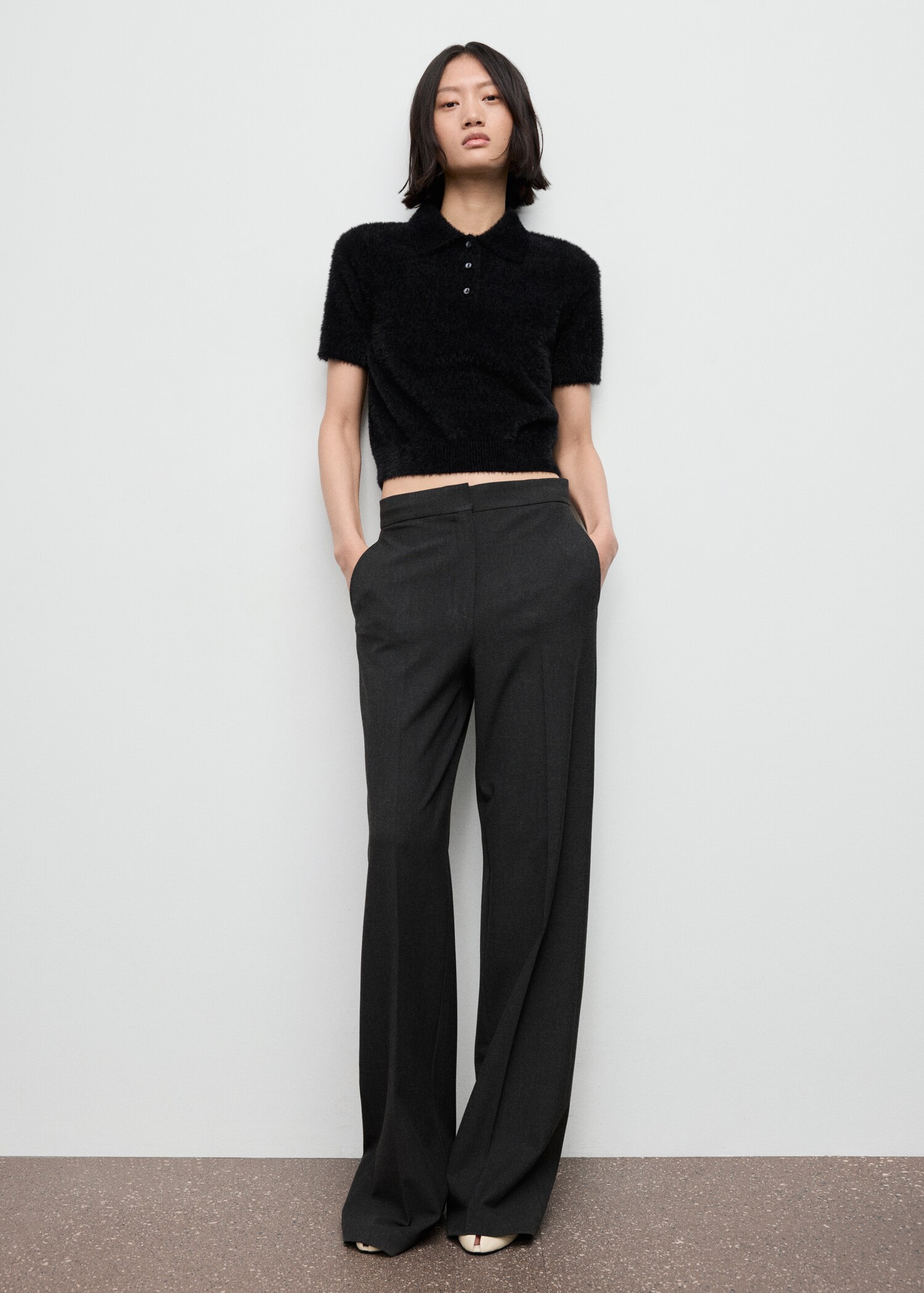Sweater bulu sintetis dengan kerah polo - Tampilan Umum
