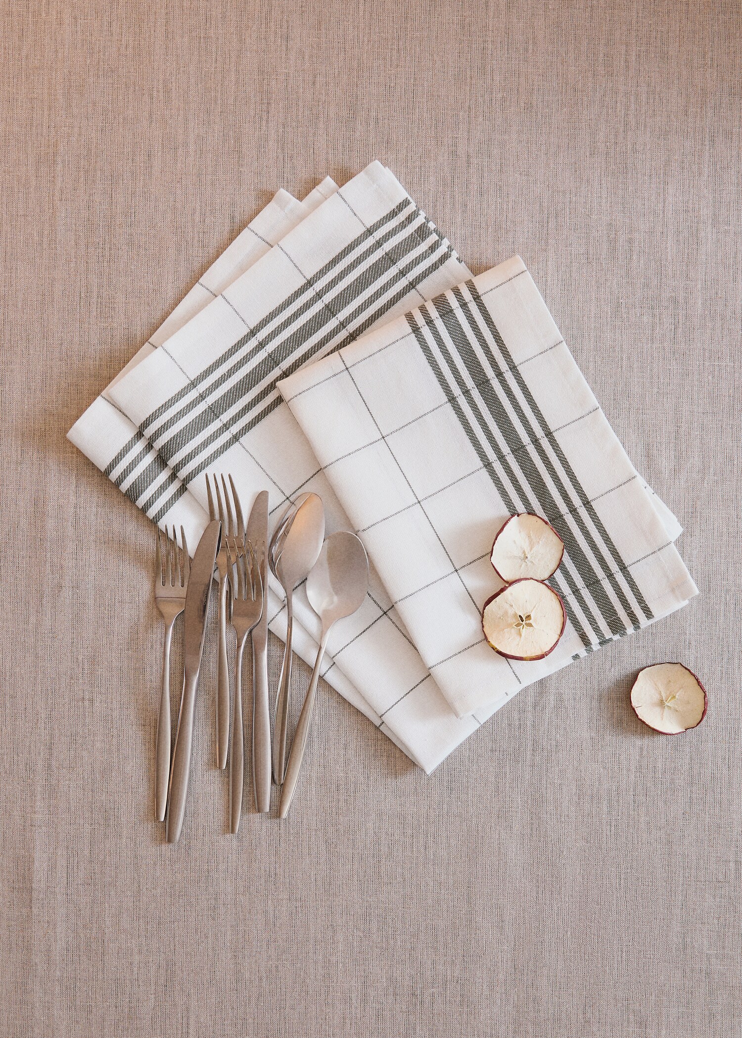 Checkered kitchen towels - General plane
