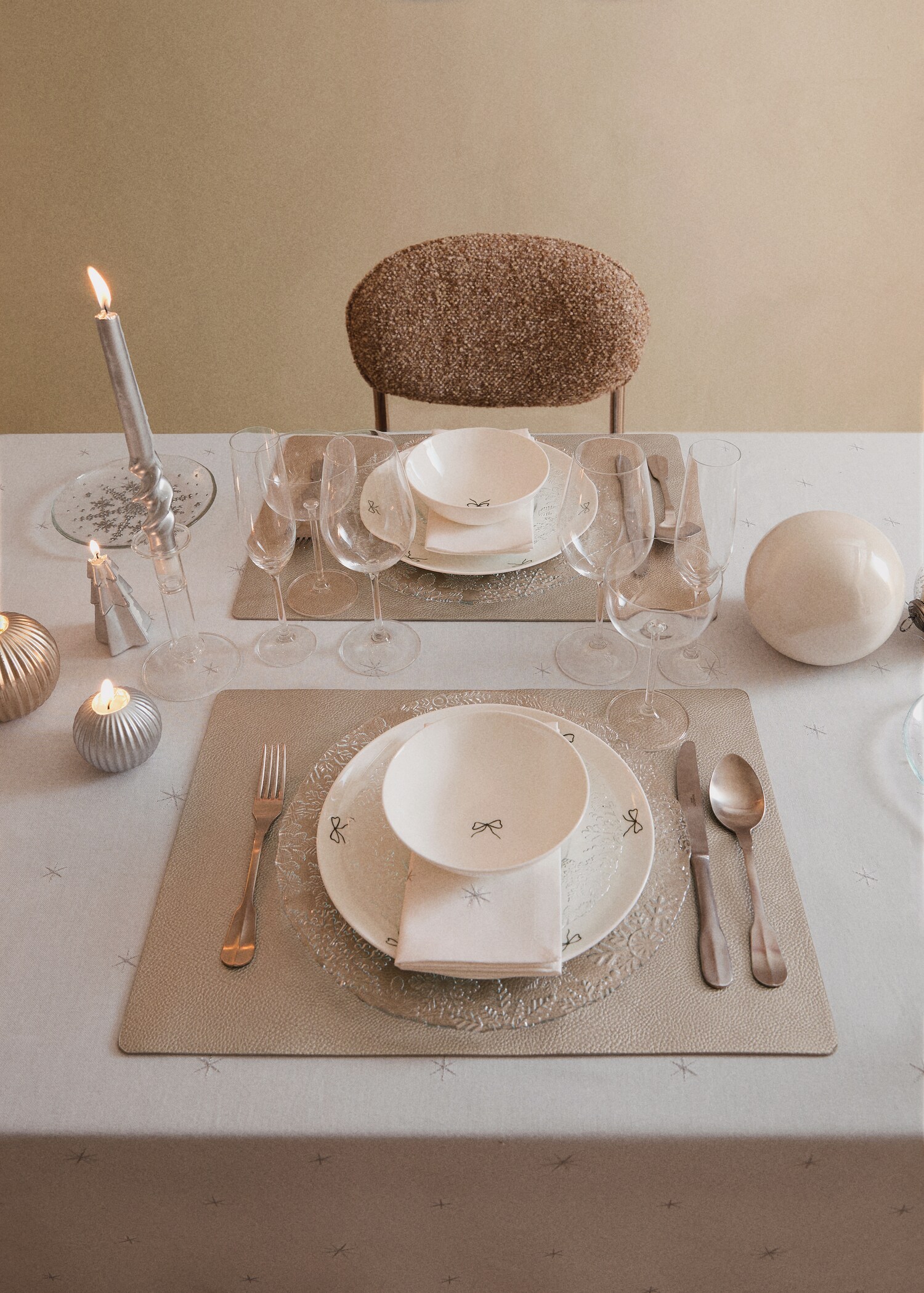 Naproane dreptunghiulare metalizate cu efect de piele - Plan general