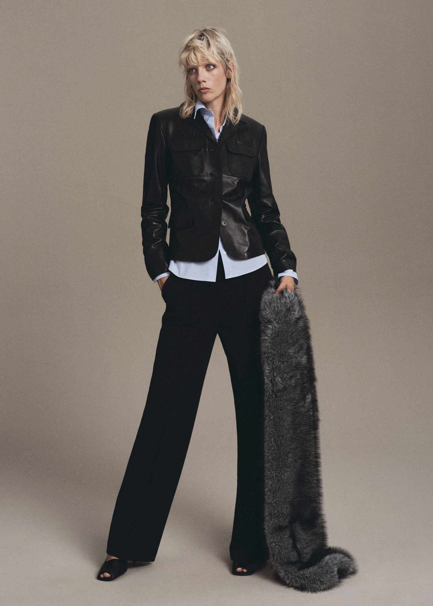 Seam-detail straight-fit trousers - General plane