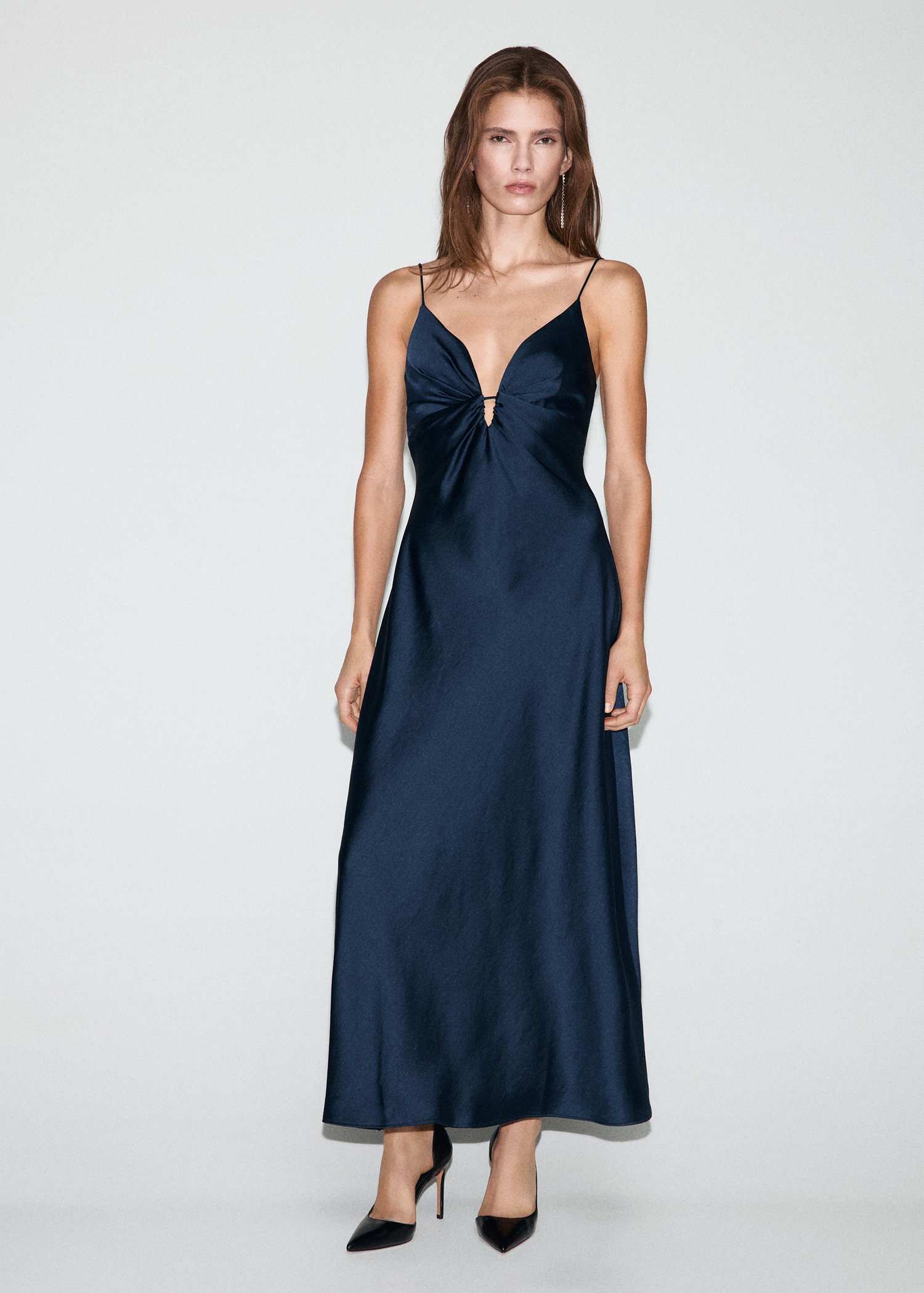 V-neck satin dress - General plane