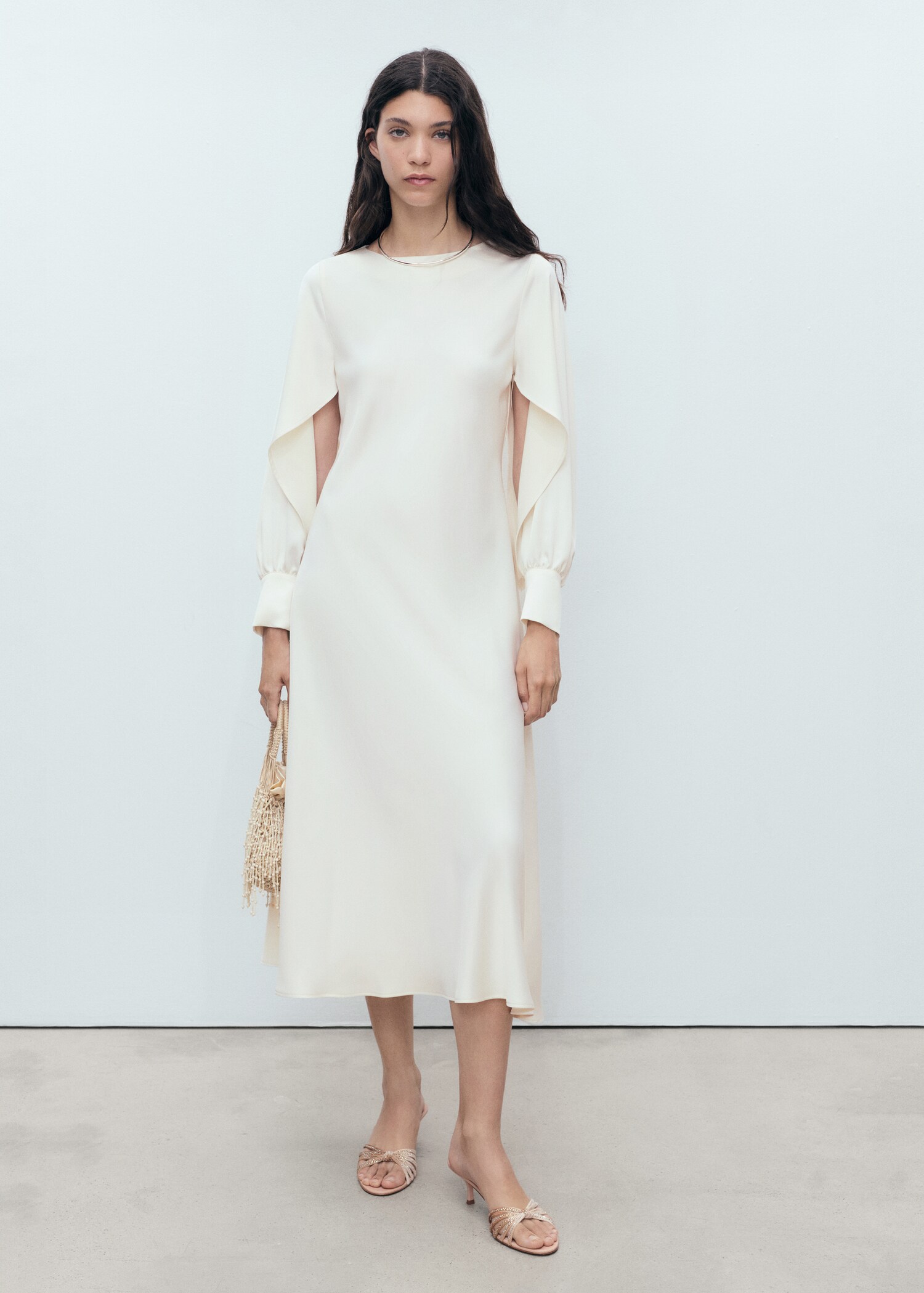 Satin dress with slit sleeves - General plane