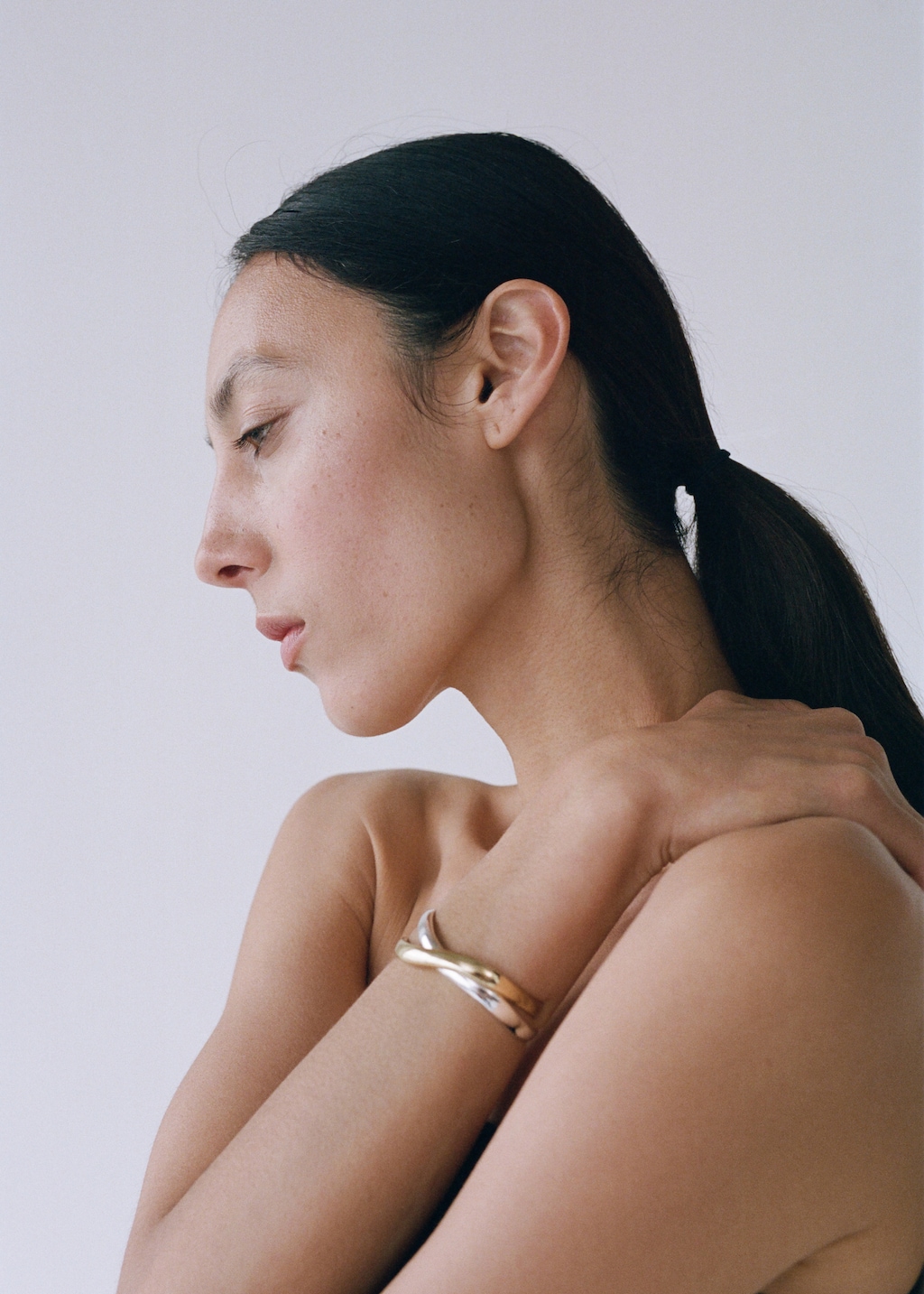 Set of combined rigid bracelets