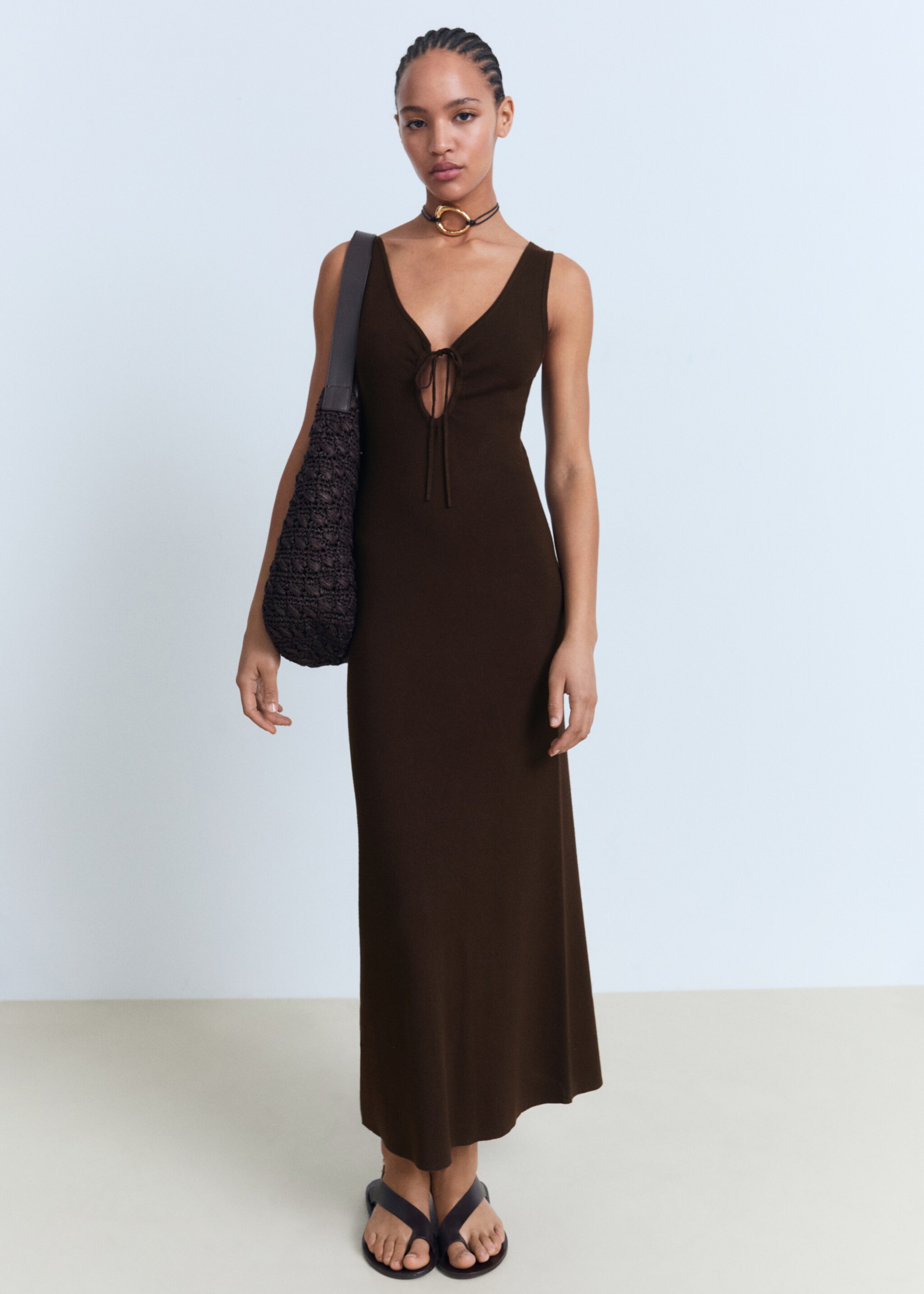 Knitted dress with bow neckline - General plane