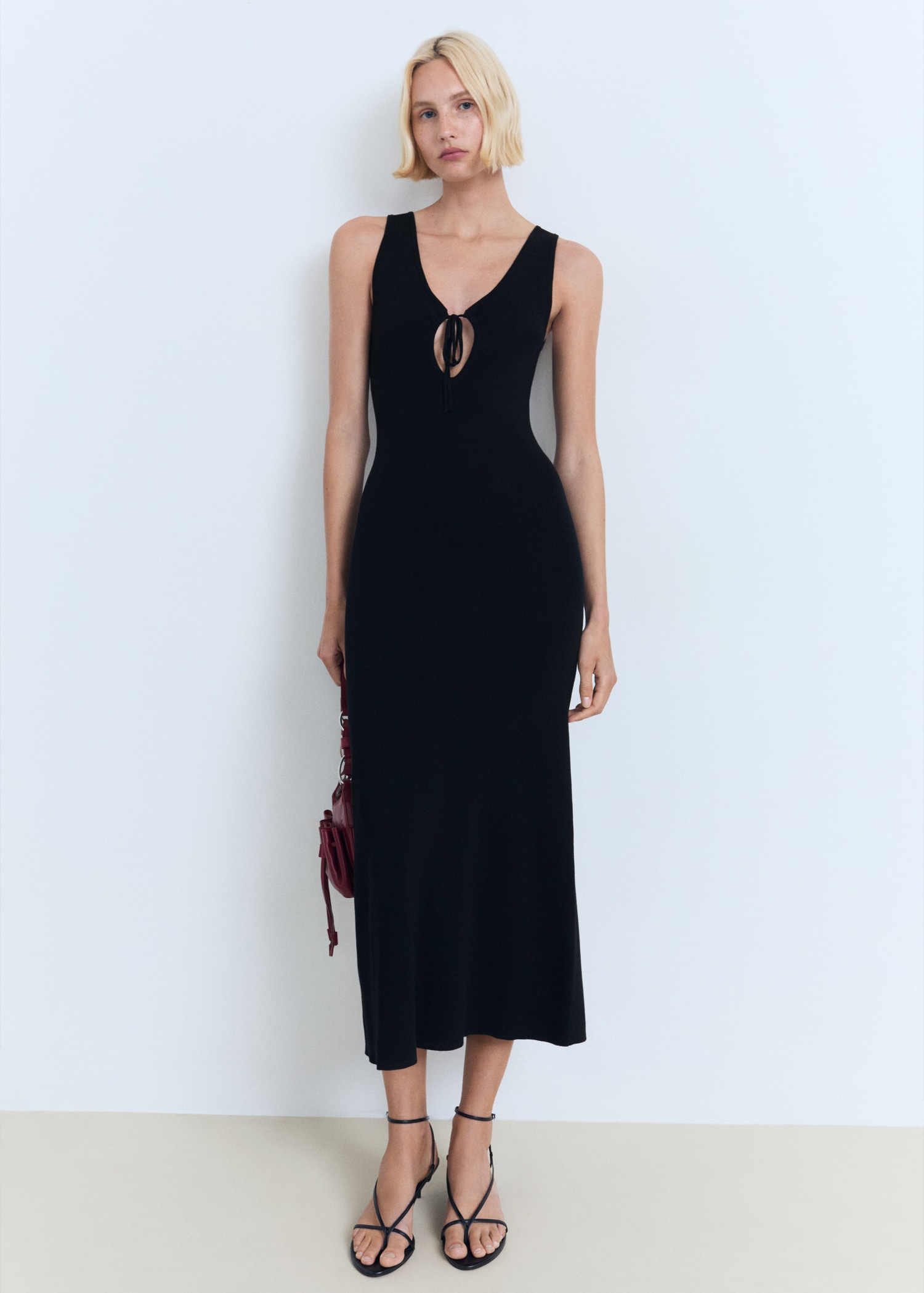 Robe en maille décolleté nœud - Plan général